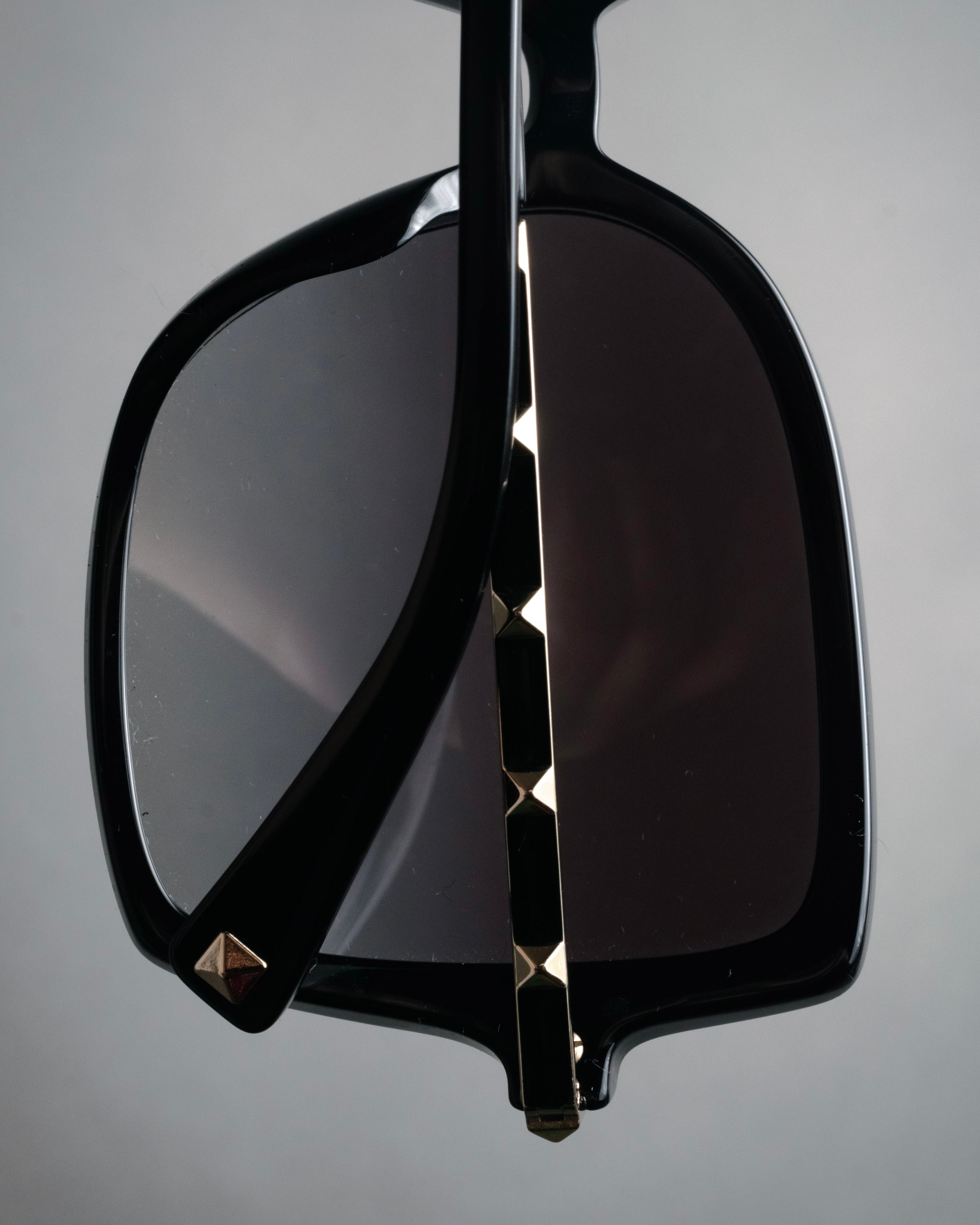 “VALENTINO” 2017’s-2022’s Rockstud sunglasses