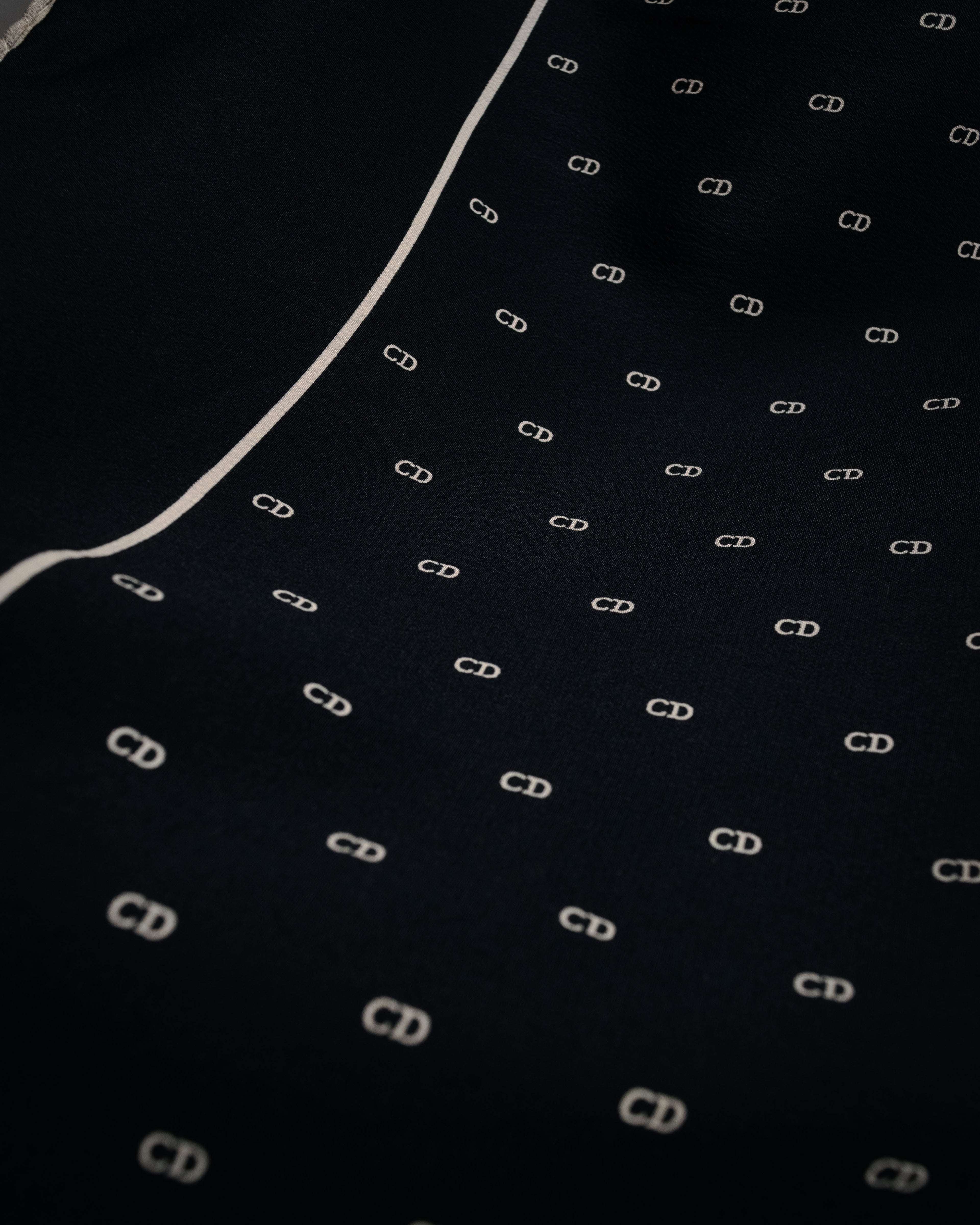 “Christian Dior” 90’s CD monogram silk scarf