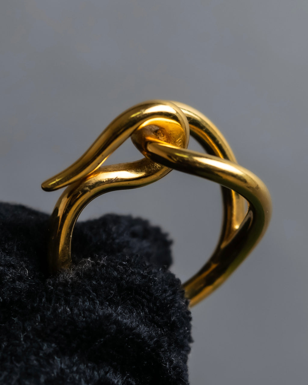"HERMES" Jumbo scarf gold ring