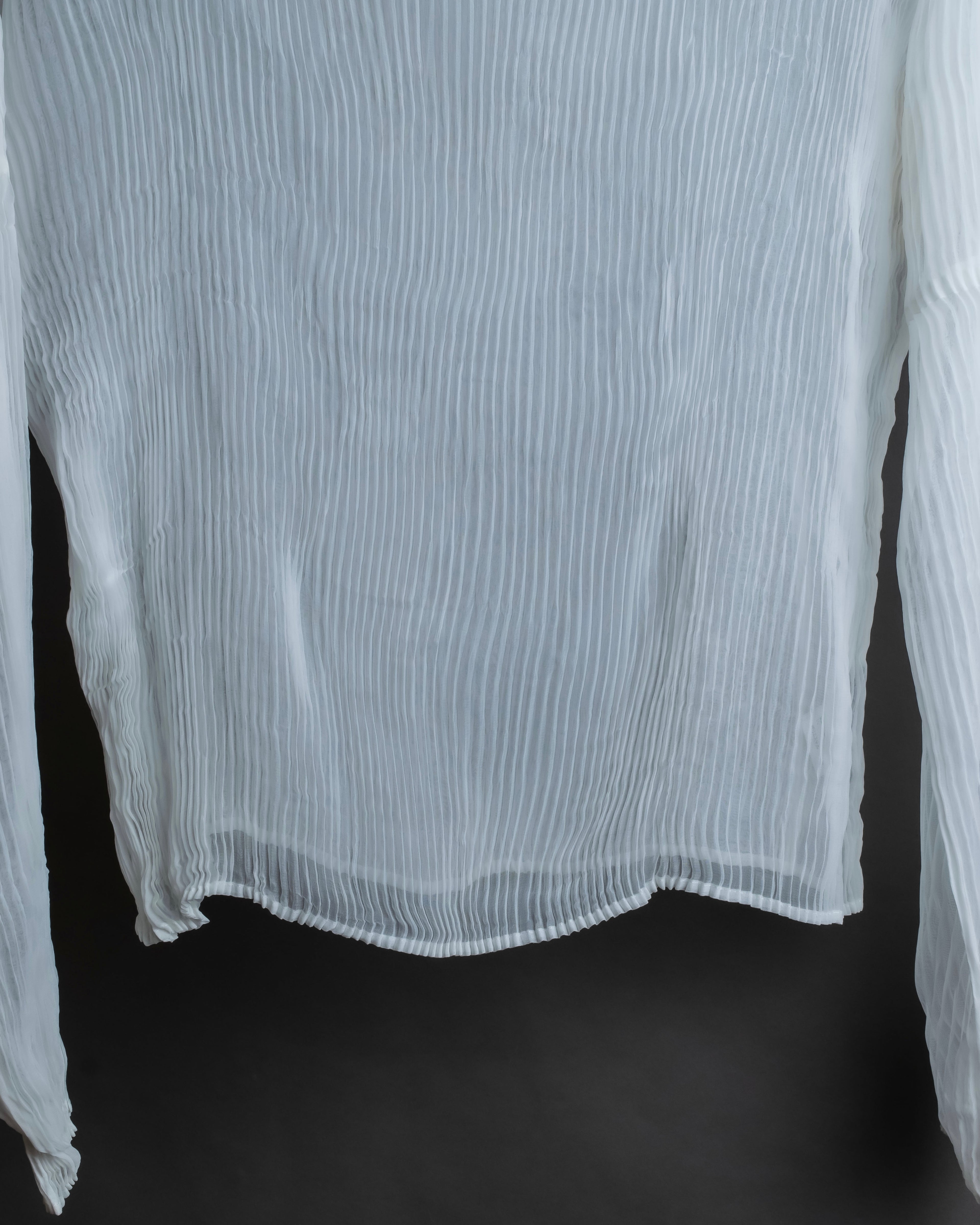 "ISSEY MIYAKE" High neck pleated sheer pullover