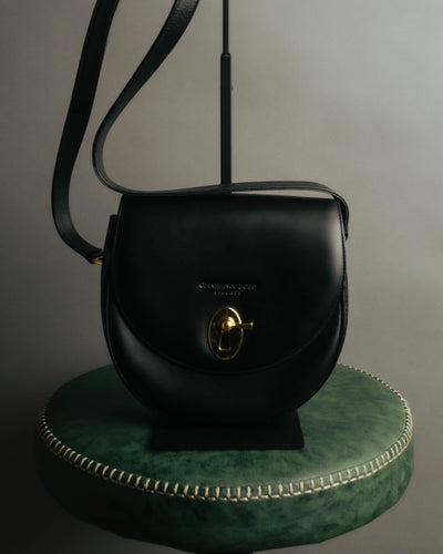 “Gianfranco Lotti” 90’s-00’s Black leather turn lock shoulder bag
