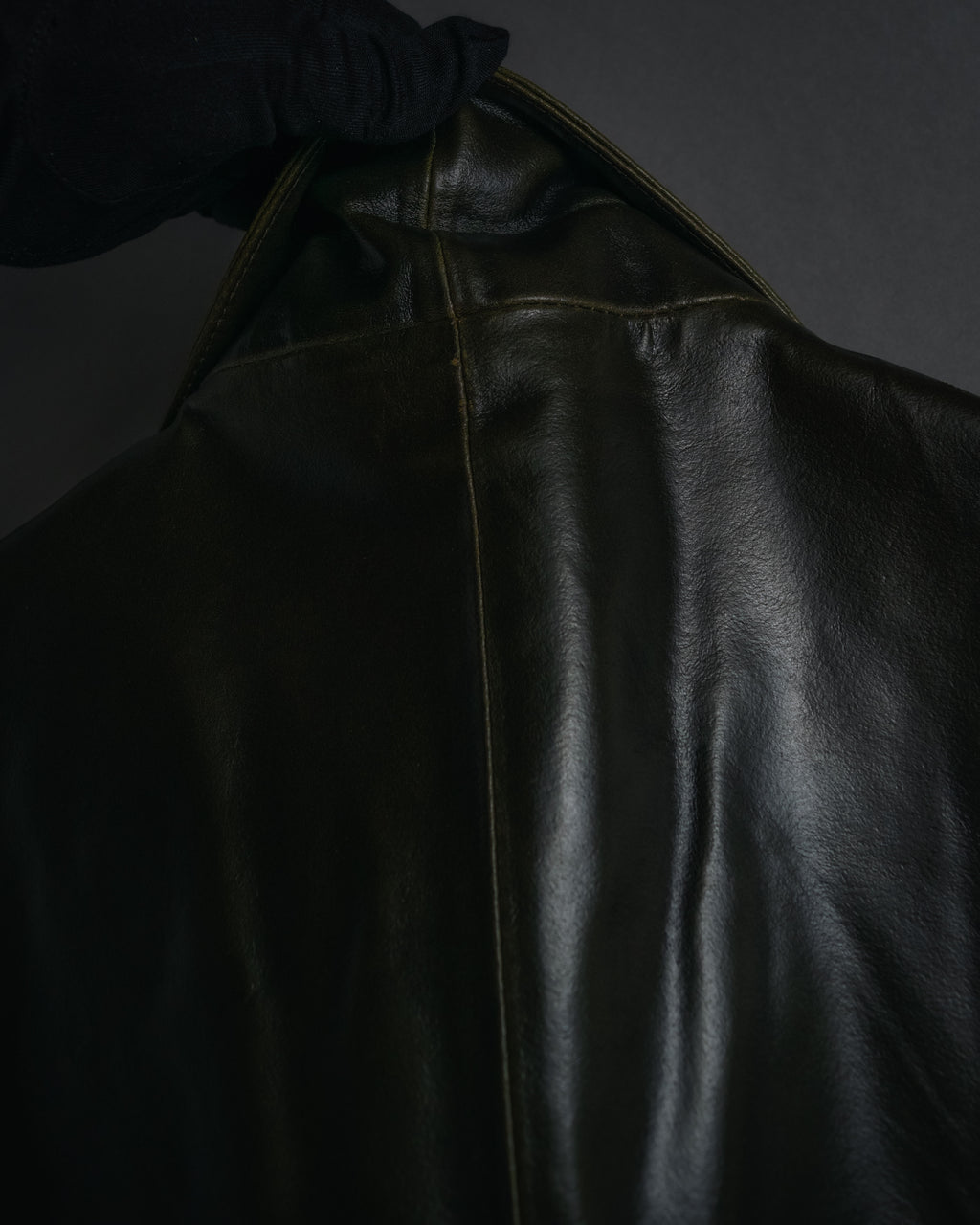 "KATHARINE HAMNETT LONDON"
90’s-00’s Panel-constructed  ever green leather tailored blazer