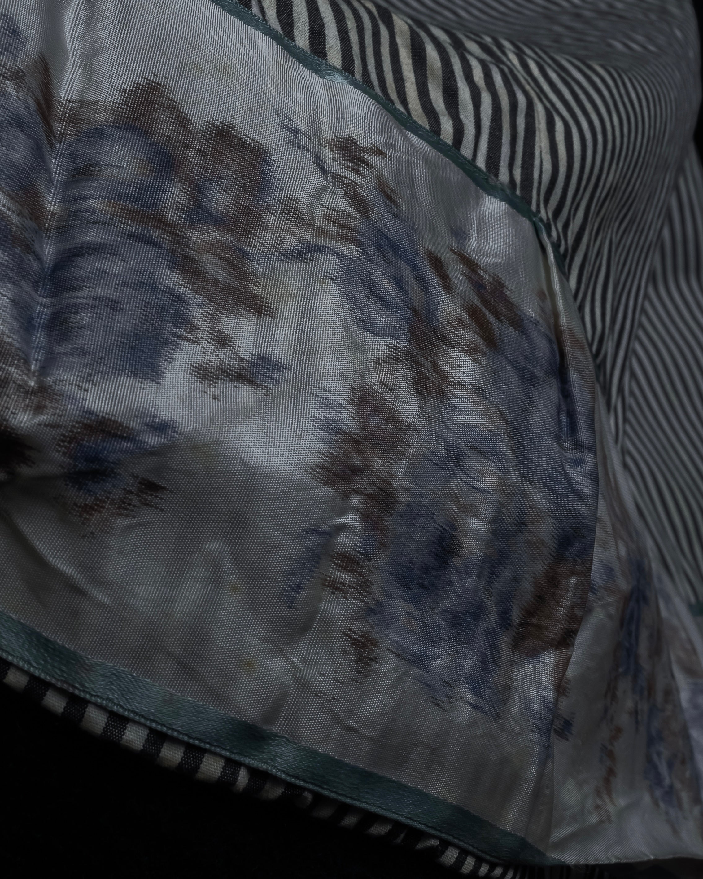 "Marc Jacobs" A soft flowing flared silhouette long coat