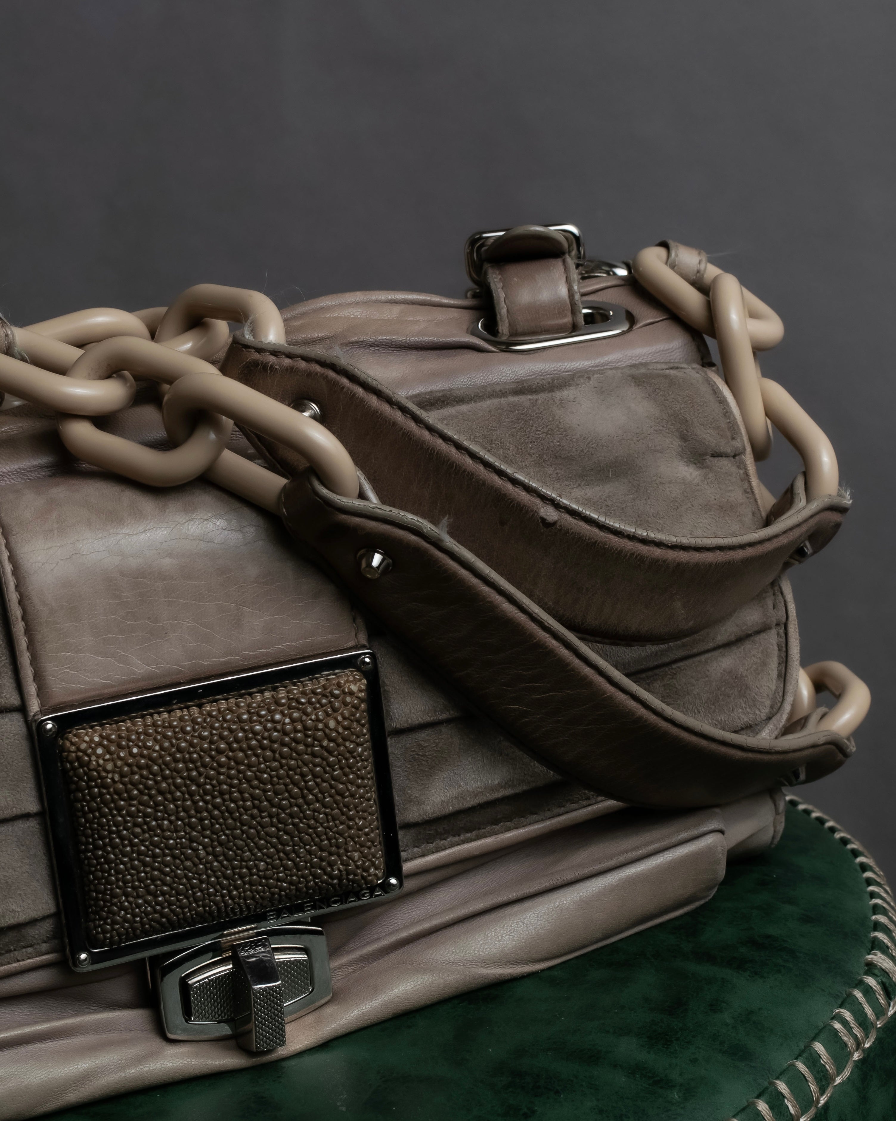 "BALENCIAGA" Three-way chain leather shoulder bag