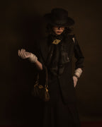 –SPECIAL– "VALENTINO GARAVANI"
00’s Jeweled frame leather bag