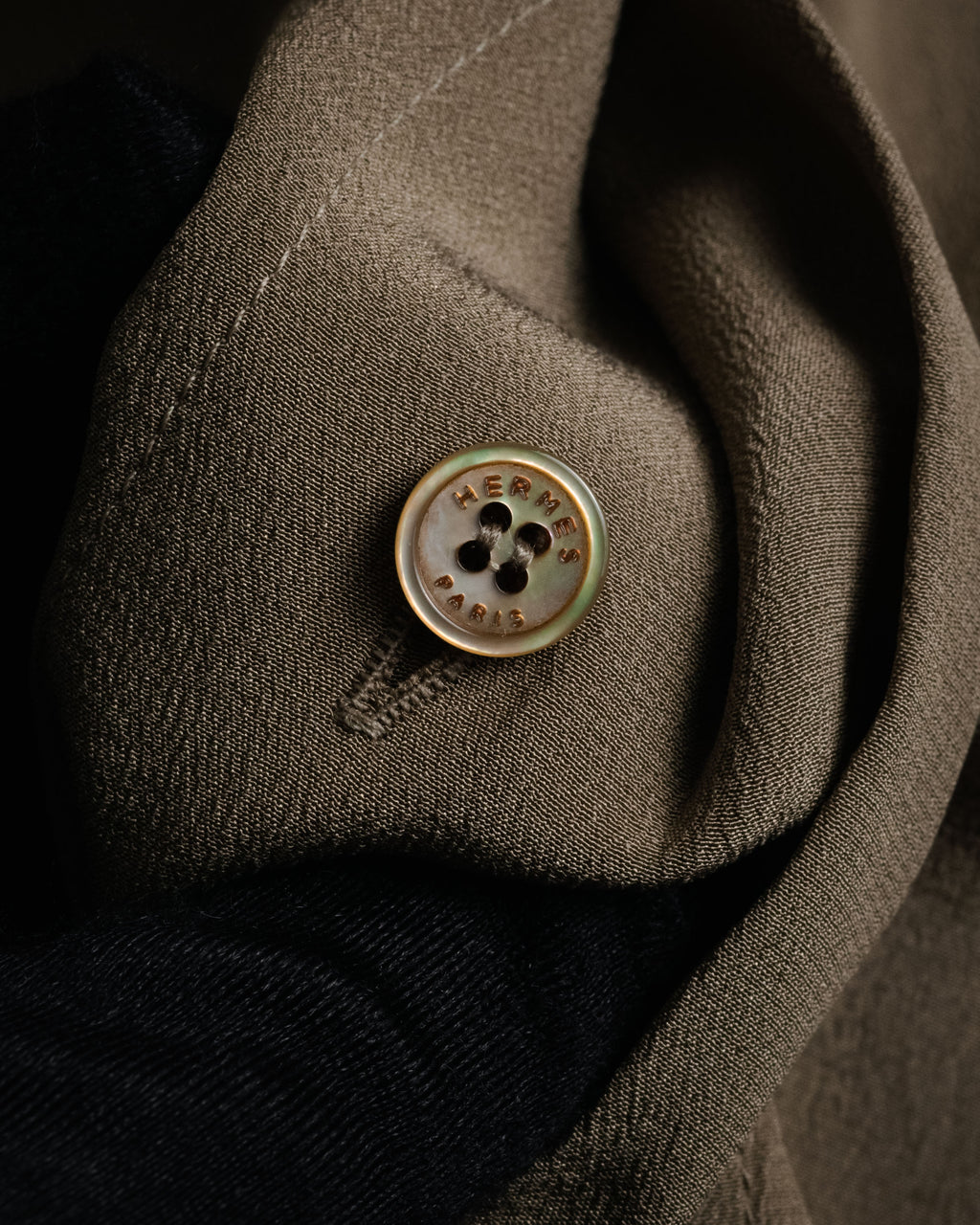 “HERMES” 2018-2024 Minimal band collar silk shirt