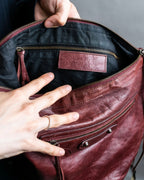 “BALENCIAGA” The Day leather one shoulder bag (burgundy)