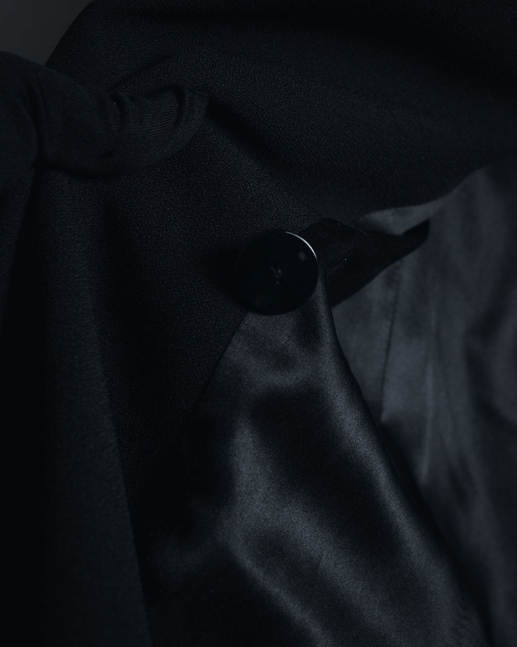 –SPECIAL– "Christian Dior"
98SS fringed peak lapel double breasted jacket