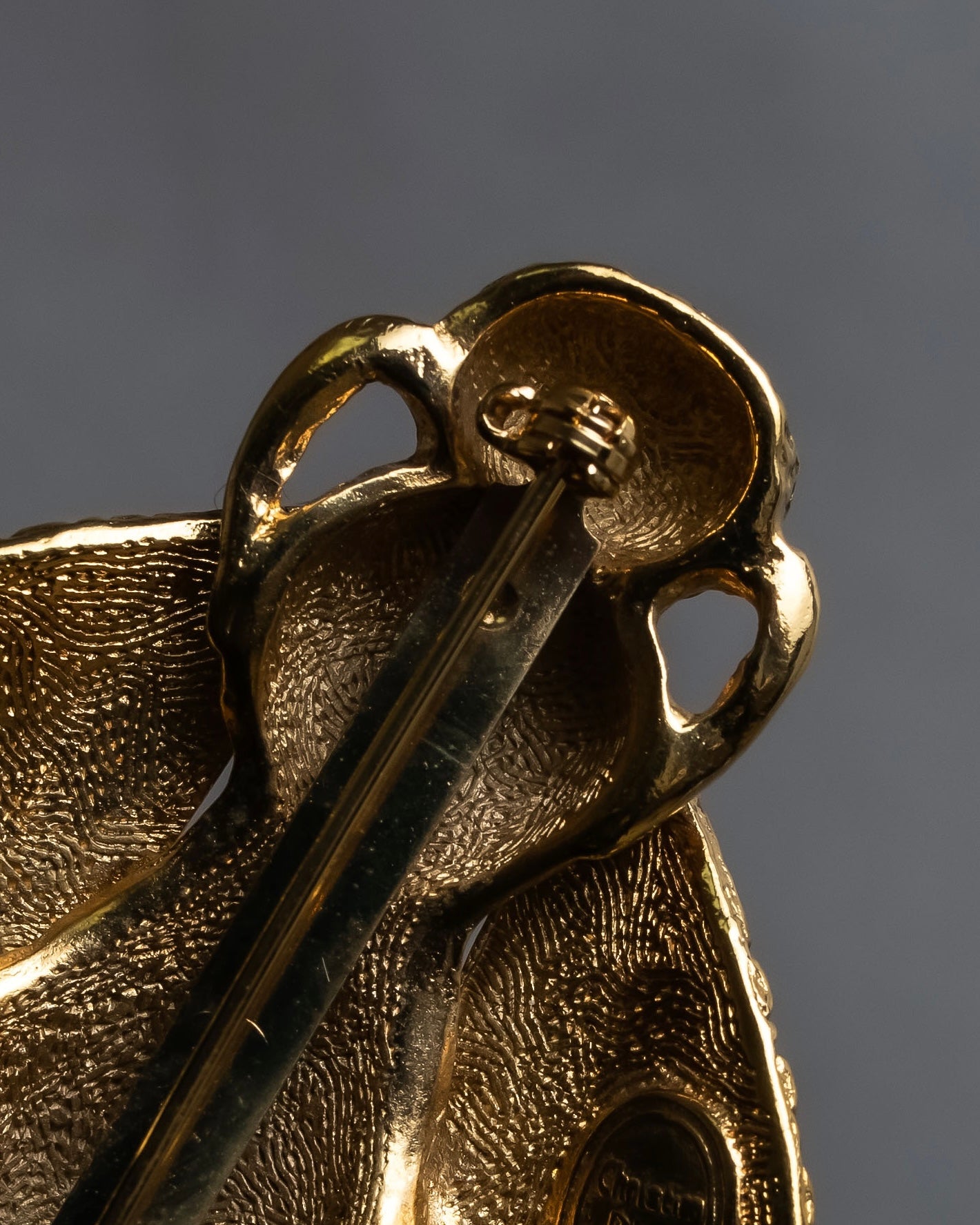 "Christian Dior" Bee motif gold brooch