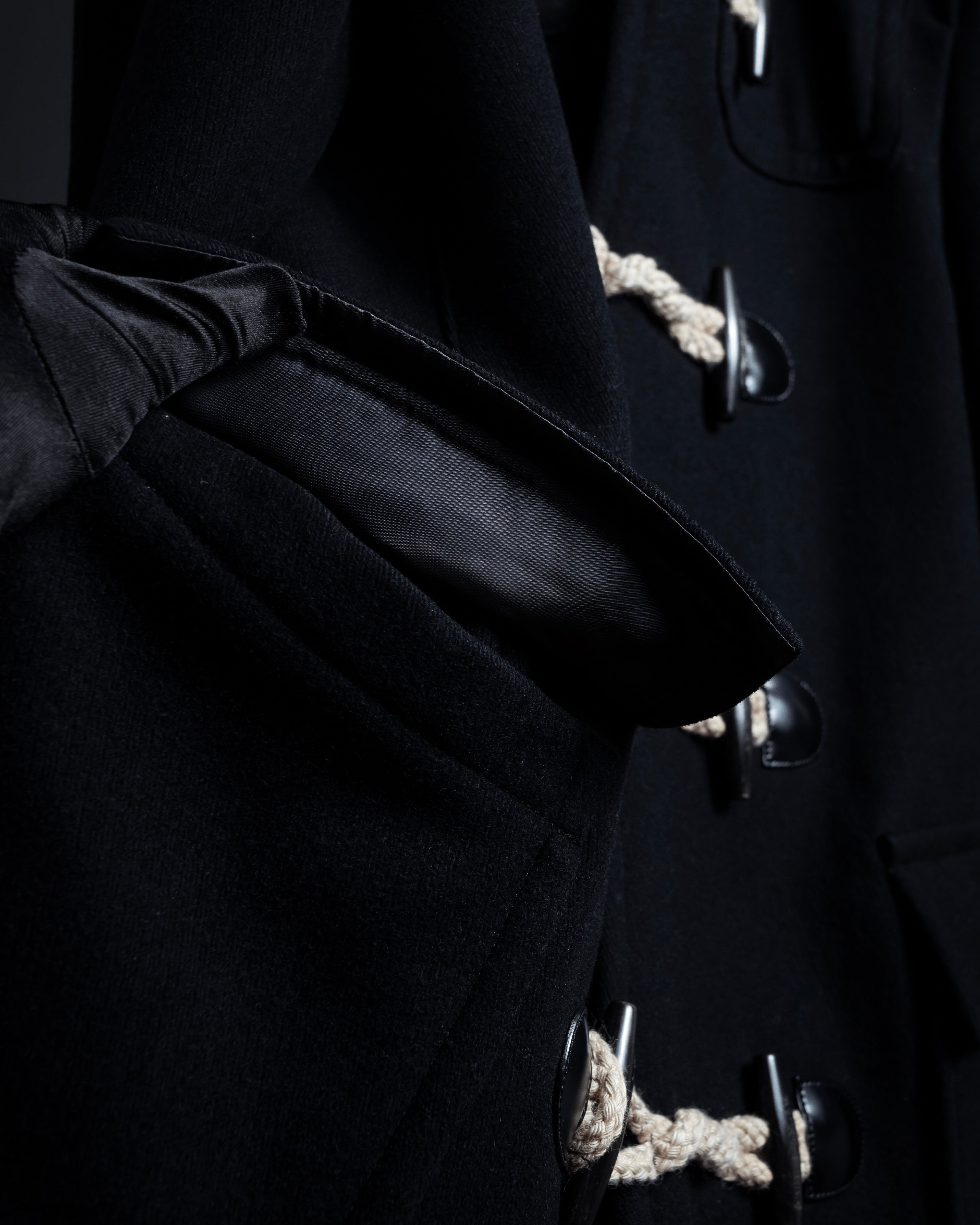 "BURBERRY" Classic detailing melton wool duffle coat