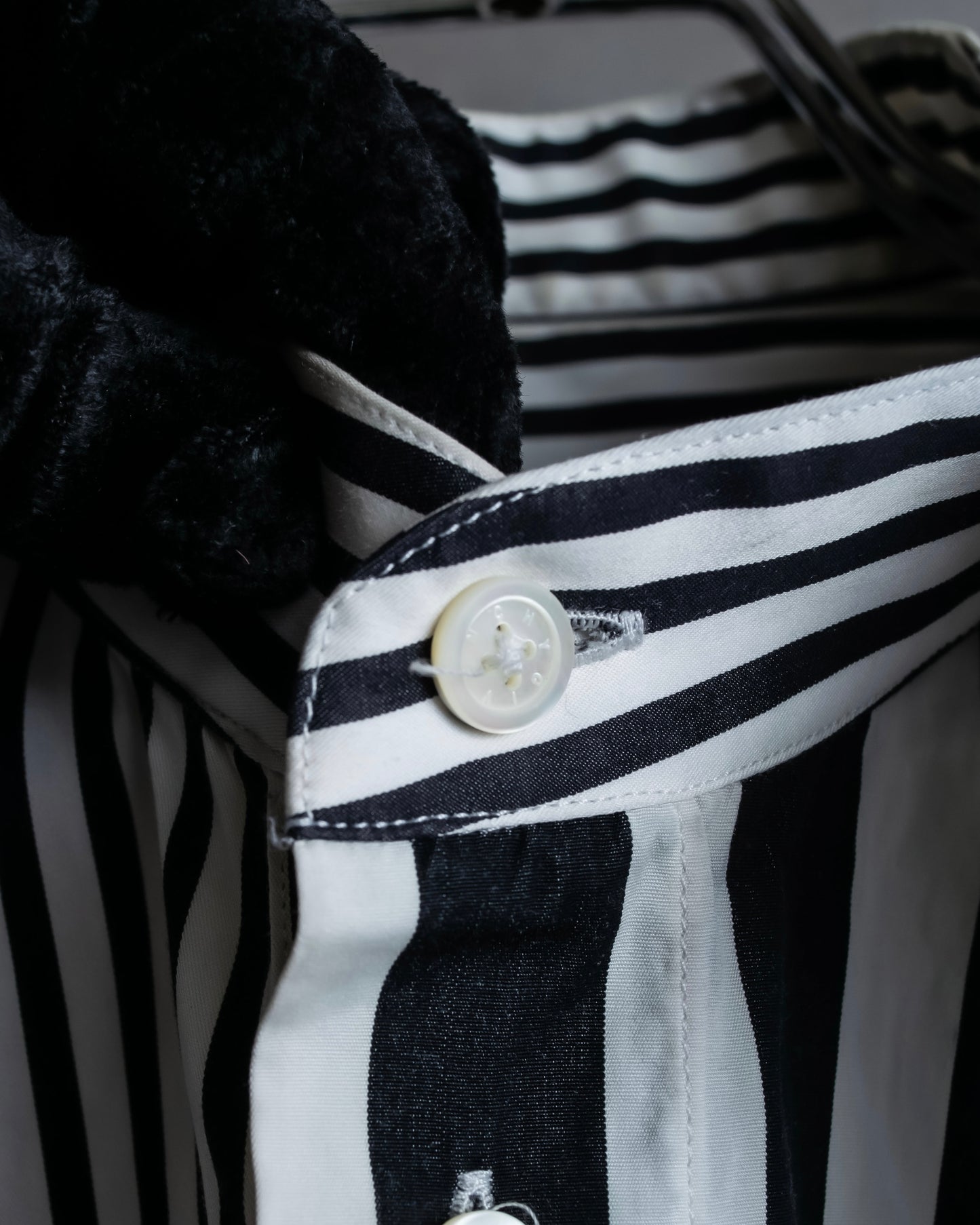 "GIVENCHY" Asymmetrical stripe pattern different thicknesses shirt