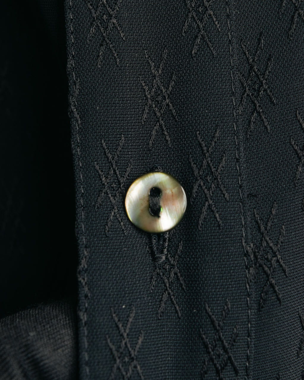 "Jean Paul Gaultier Classique" 90's Geometric jacquard total-pattern shirt with shell buttons
