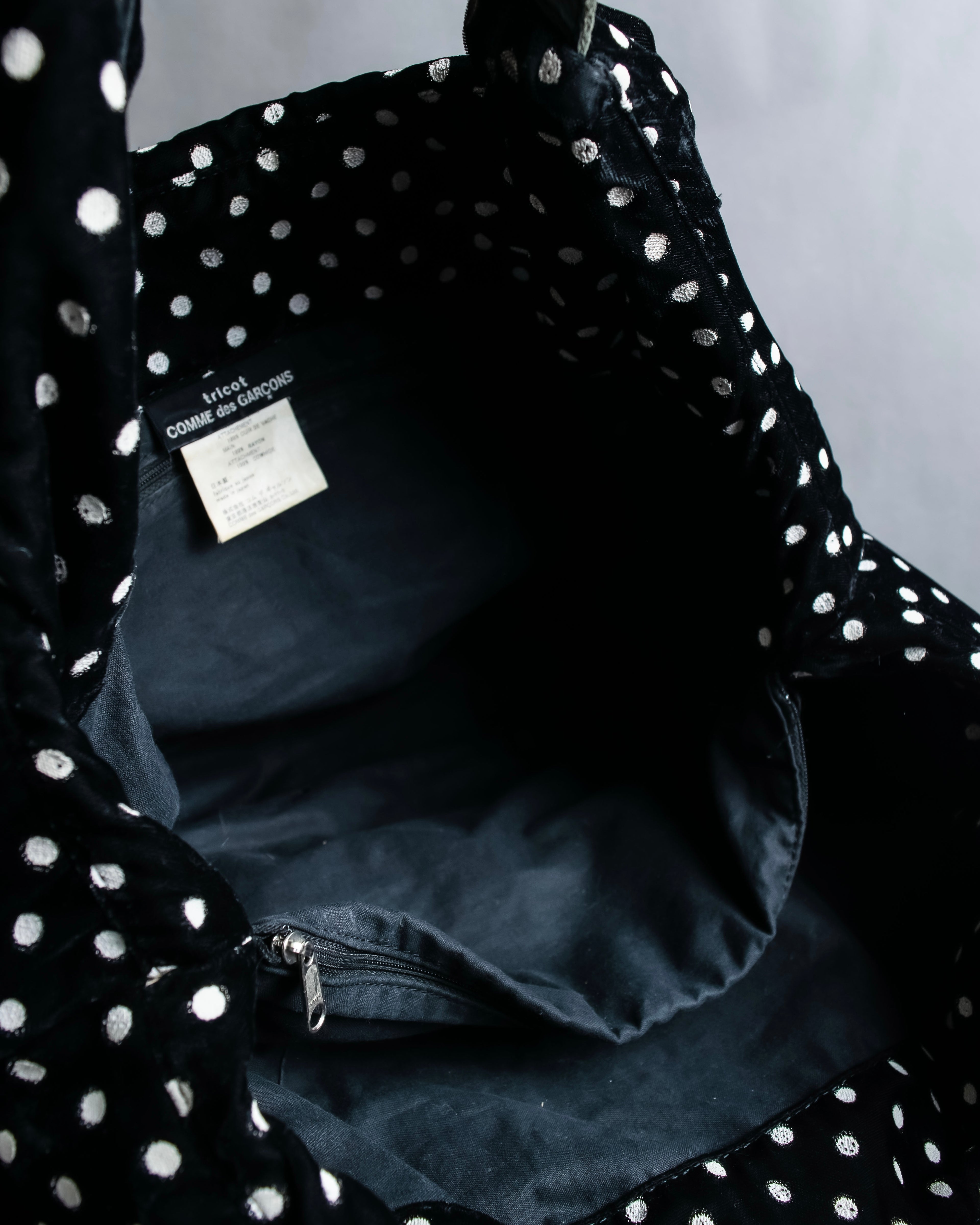 "tricot COMME des GARCONS" Polka dot velour large handbag