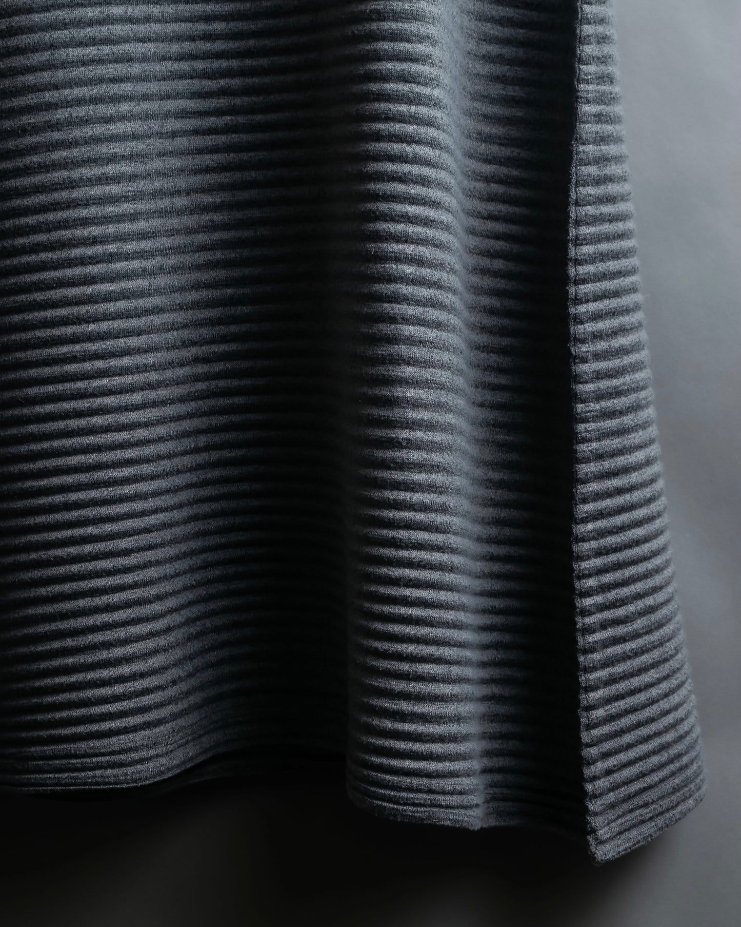 "ISSEY MIYAKE me" Pleated pullover tunic