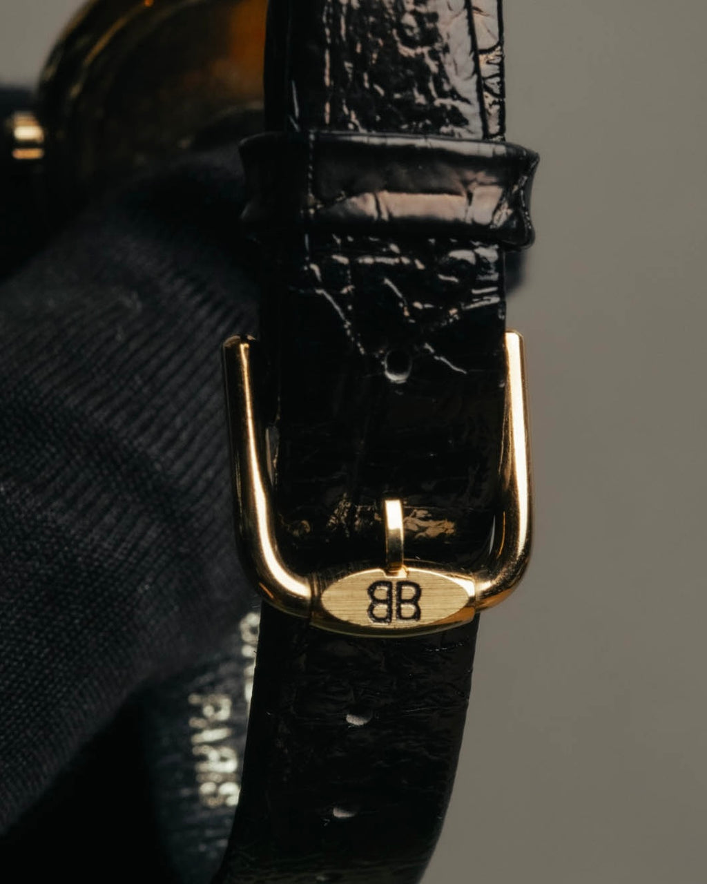 -SPECIAL- "BALENCIAGA" 80's-90's Classic round wristwatch
