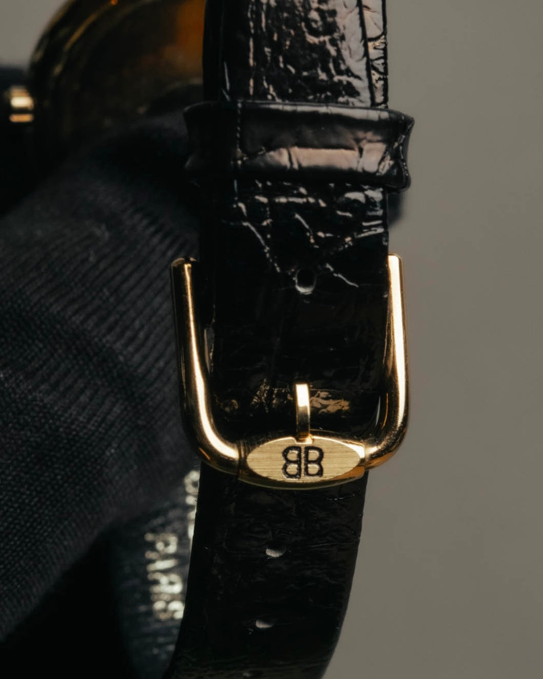 -SPECIAL- "BALENCIAGA" 80's-90's Classic round wristwatch