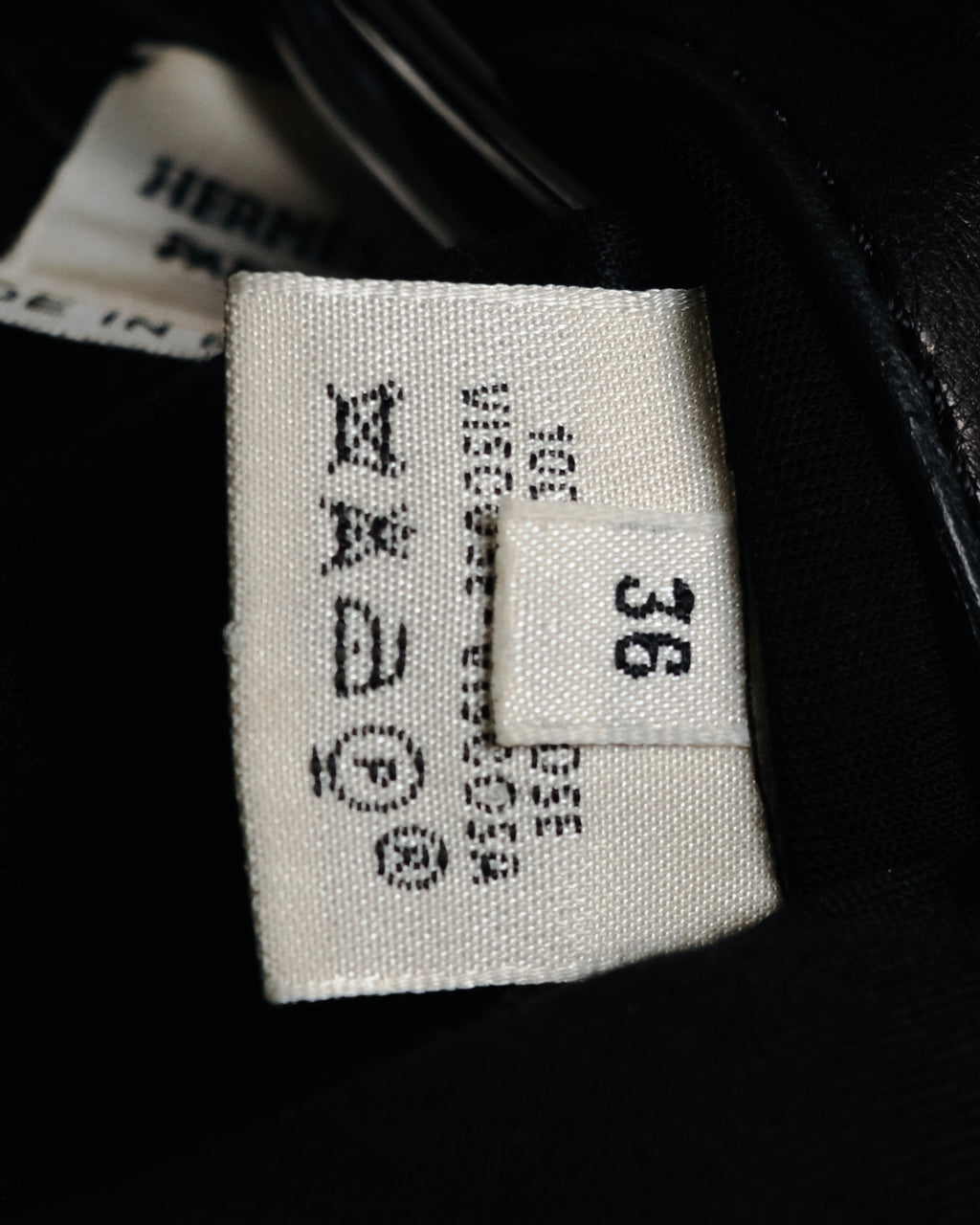 –SPECIAL– "HERMES" 00’s Leather-trimmed viscose evening shirt