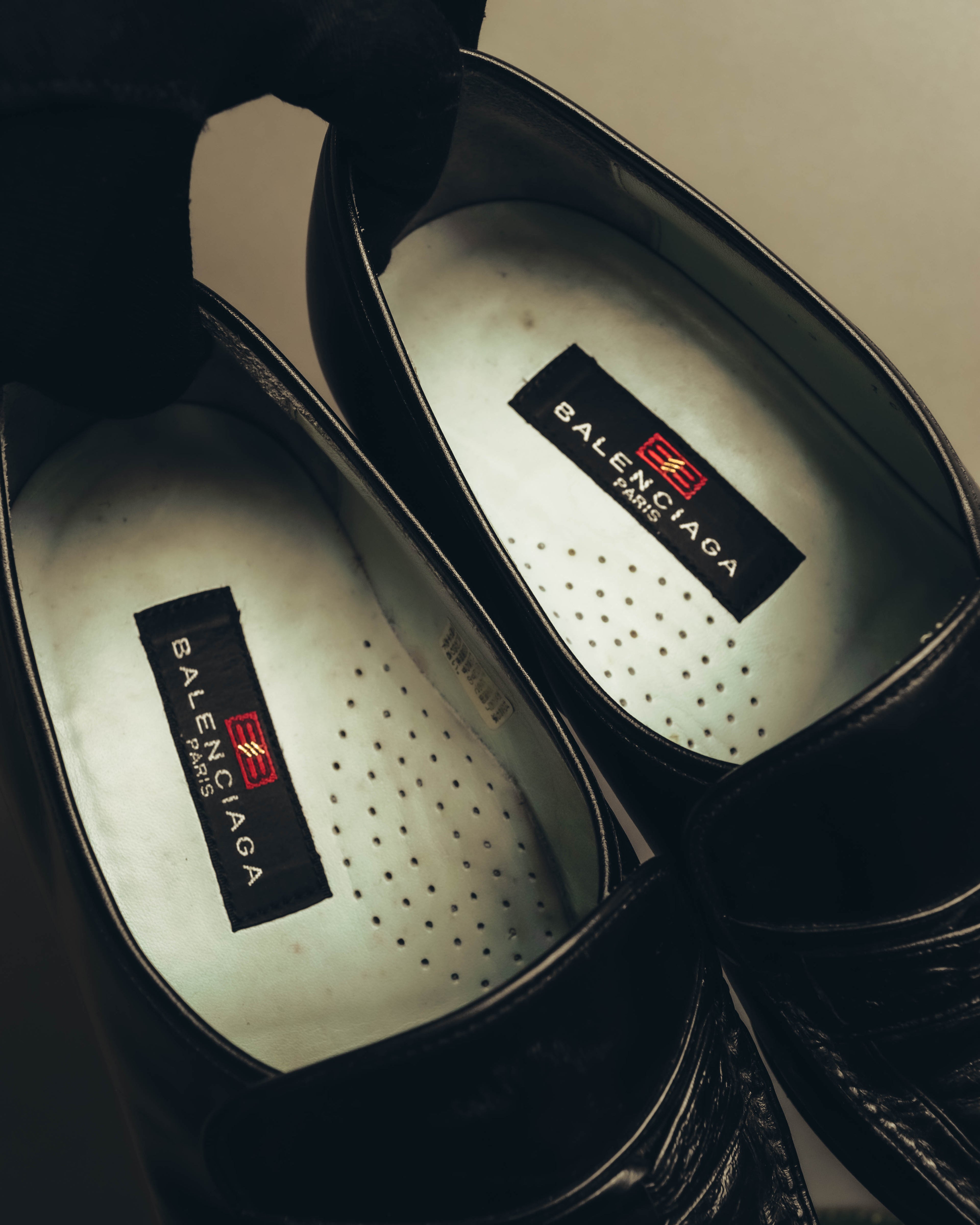 "BALENCIAGA" 80's-90's Textured leather tassel loafers