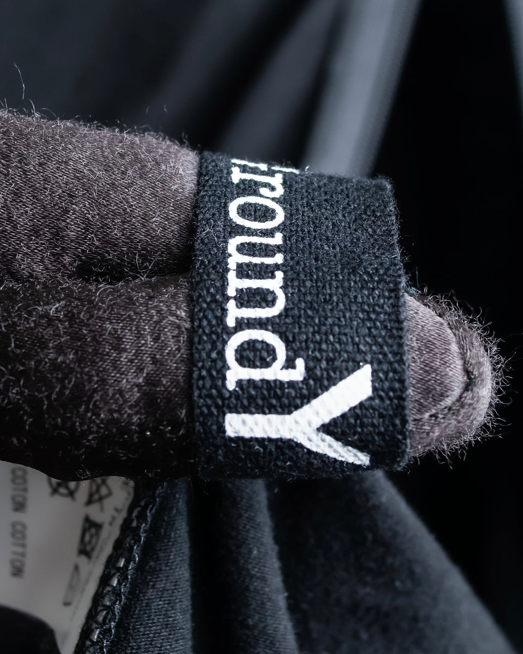 "Ground Y" Double zip design long tops