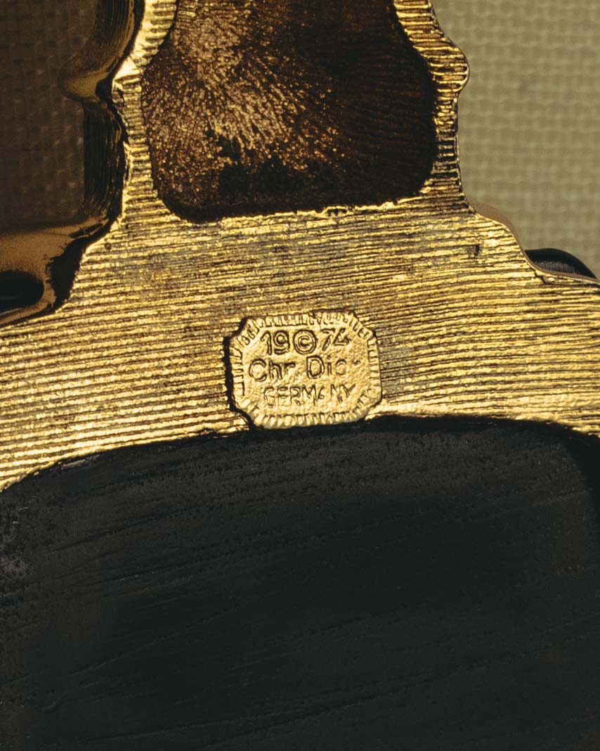 "Christian Dior" 1974 Sculptural black pendant necklace
