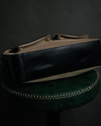 “GUCCI” 90’s-00’s Utility chic canvas shoulder bag with twin pockets