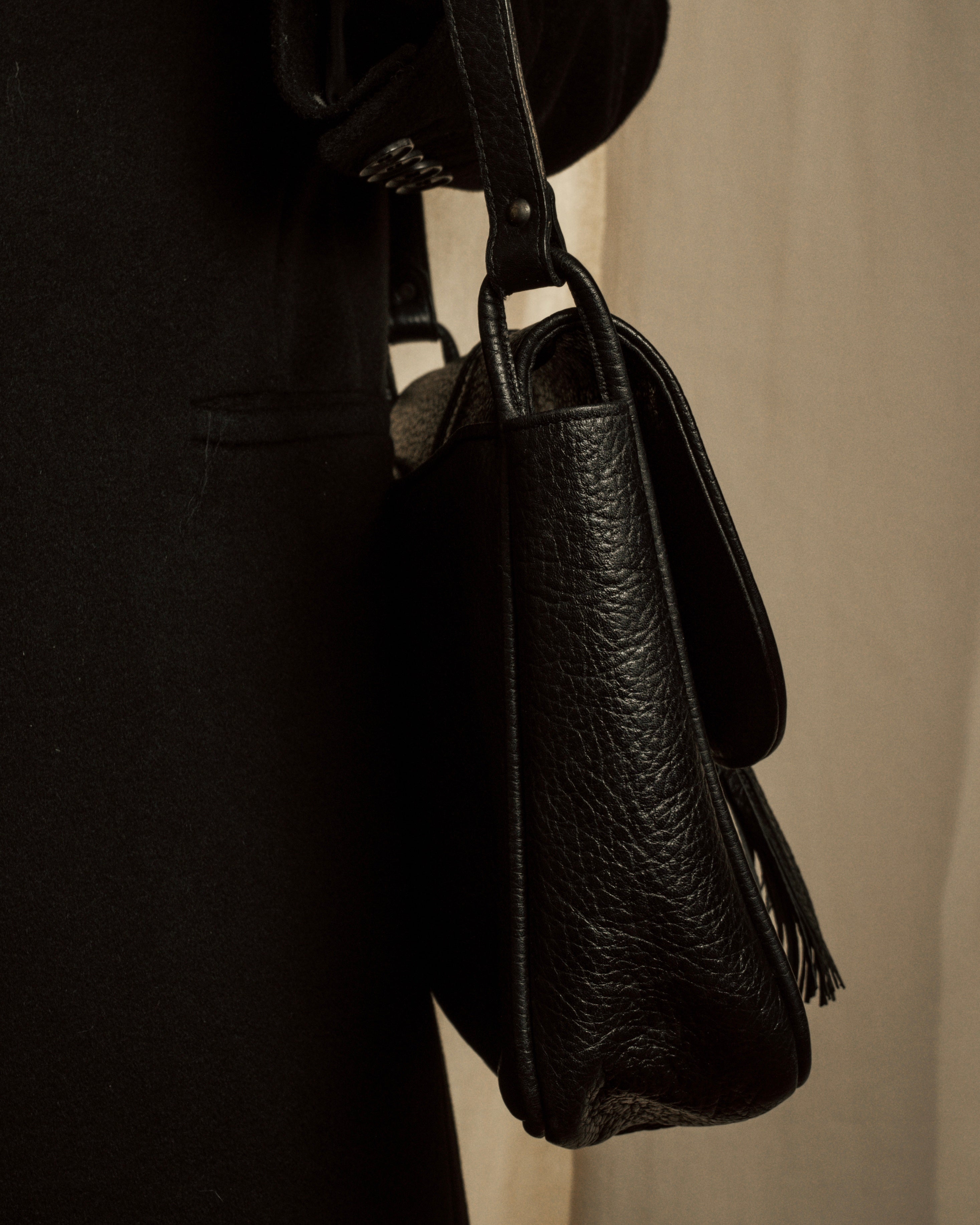 "YVES SAINT LAURENT" 80's-90's Wood toggle design pebbled leather bag