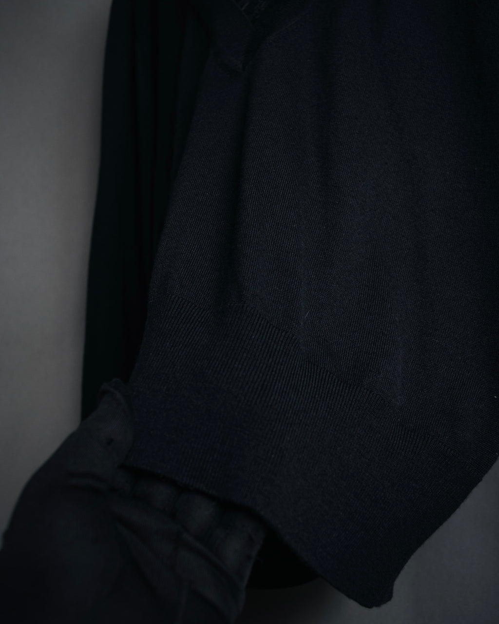 "Chloe" 2020 Lace-trimmed v-neck knit top