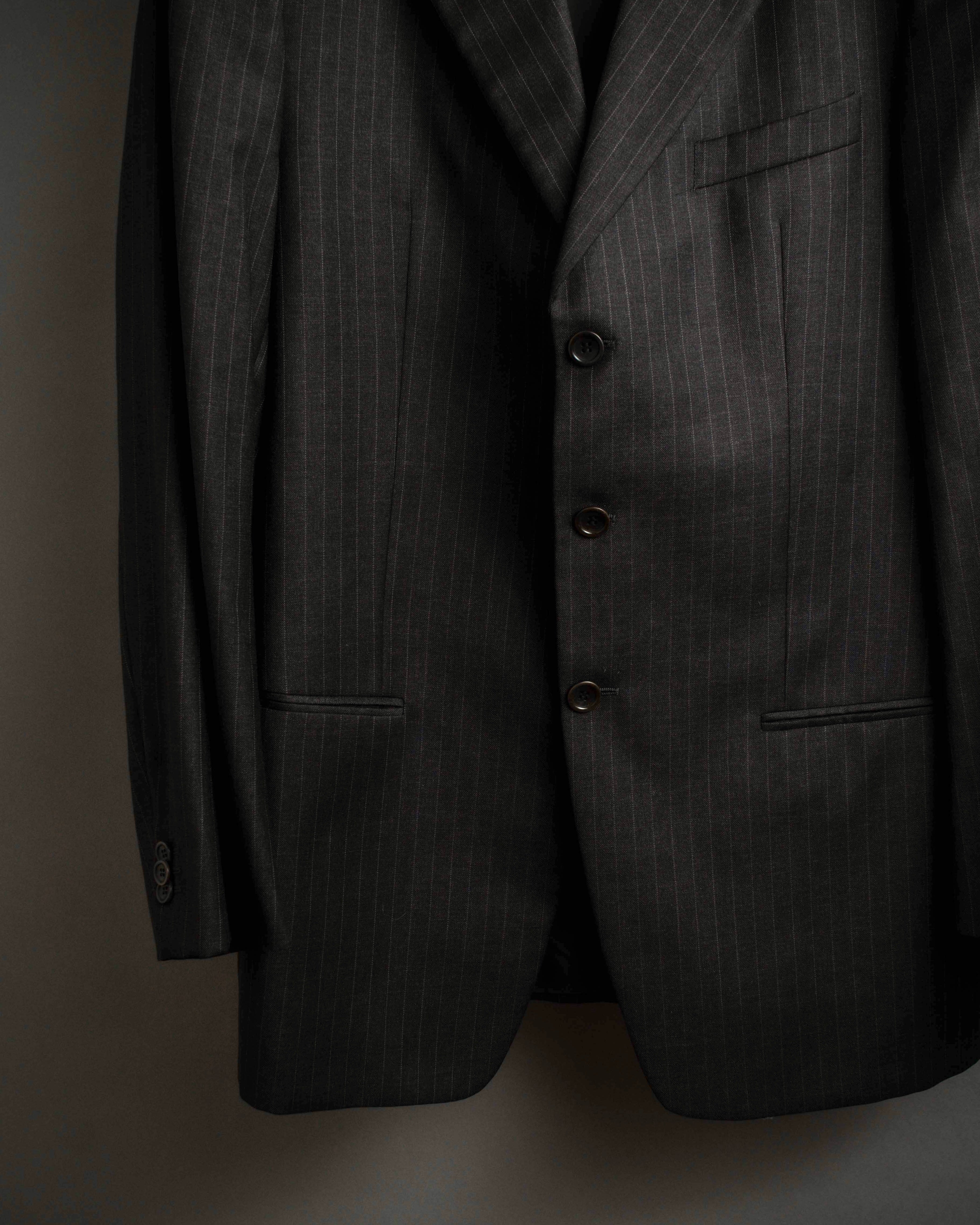 "ARMANI COLLEZIONI" Classic Italian tailoring stripe pattern set up