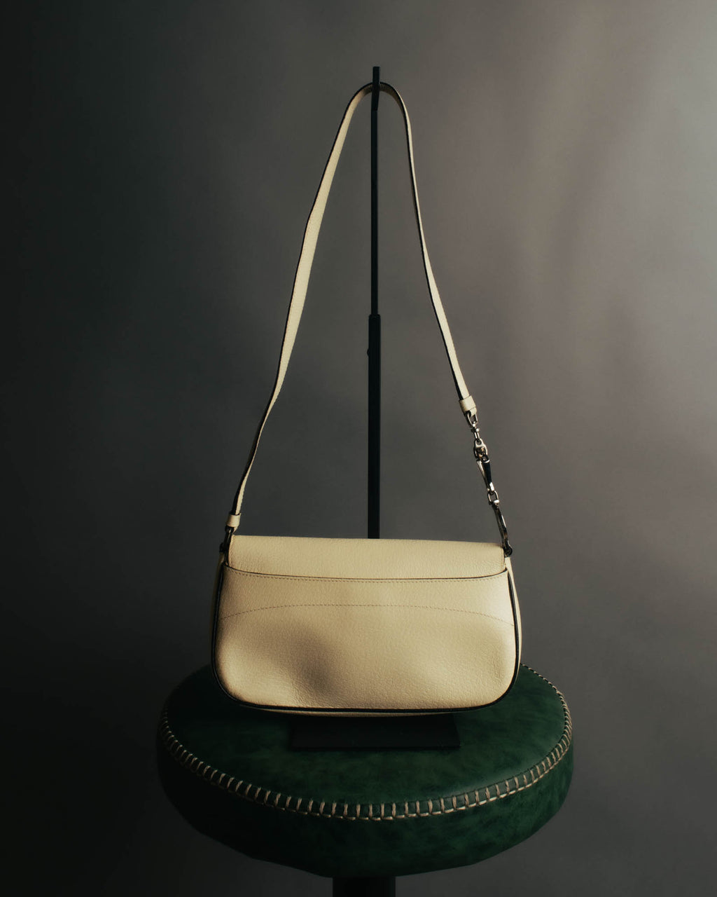 "PRADA" 90's-00's Cream pebbled leather shoulder bag