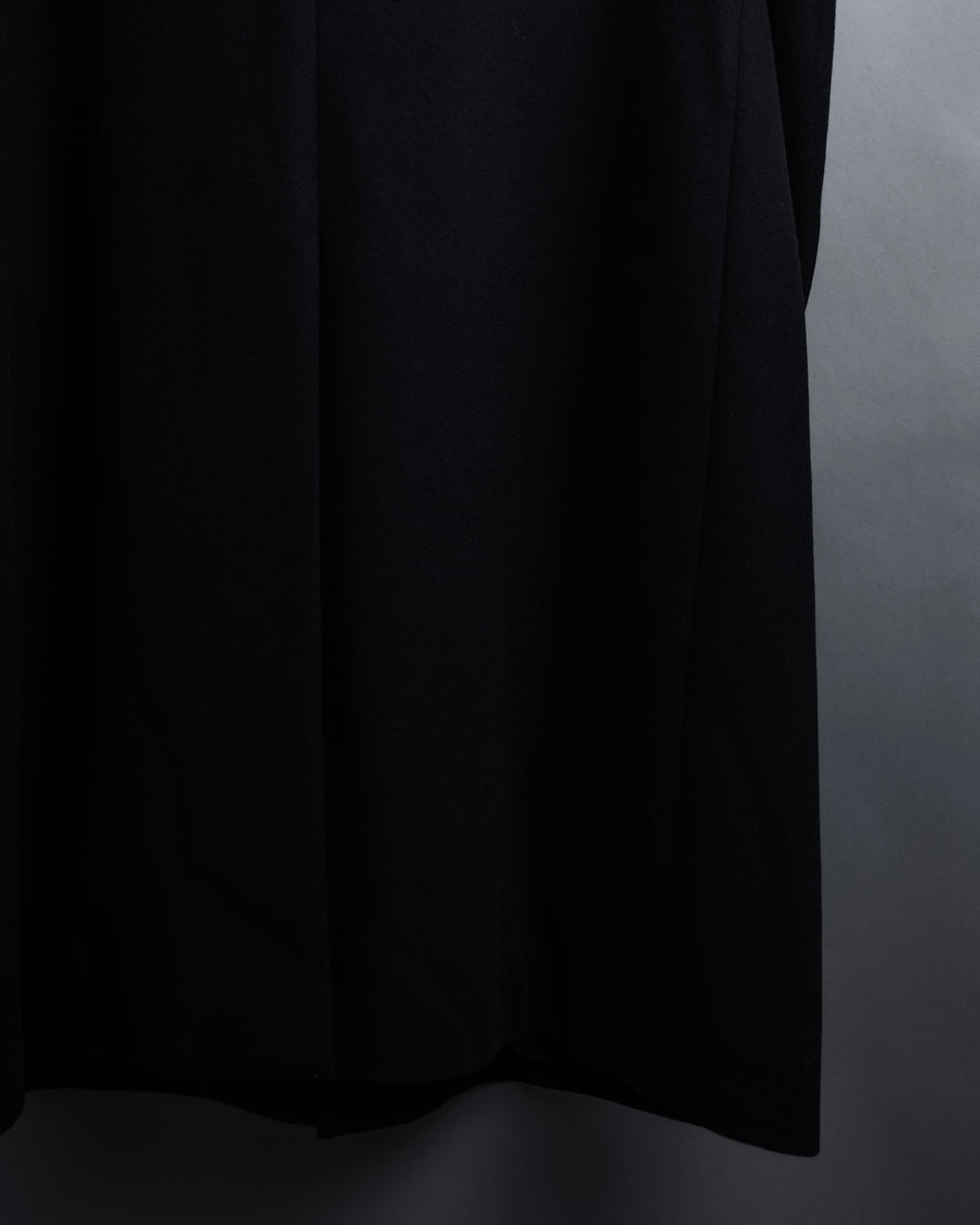 "BELLUMORE／ANTONIO FUSCO"
Fly front 100% cashmere chester coat