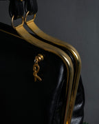 "Roberta Di Camerino" Logo motif charm design modern doctor bag