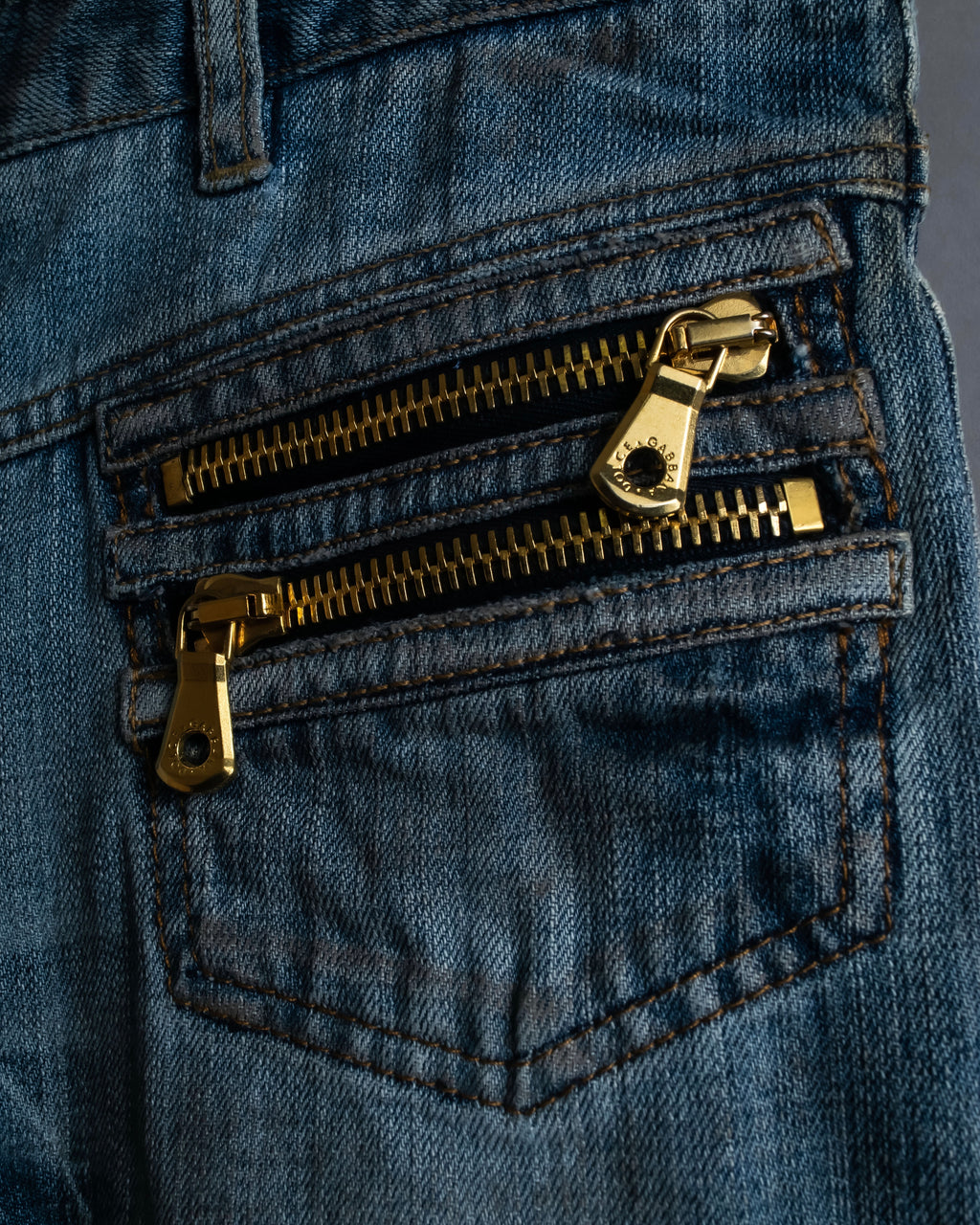 "Dolce & Gabbana" Gold zip detail distressed straight denim