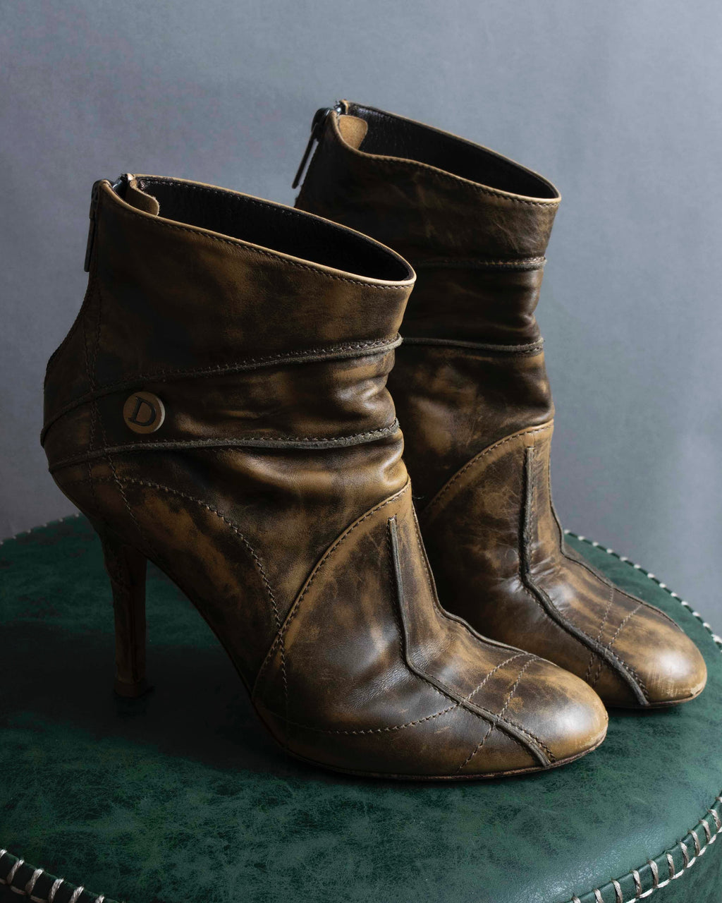 "Dior" Vintage style processing brown heel pumps