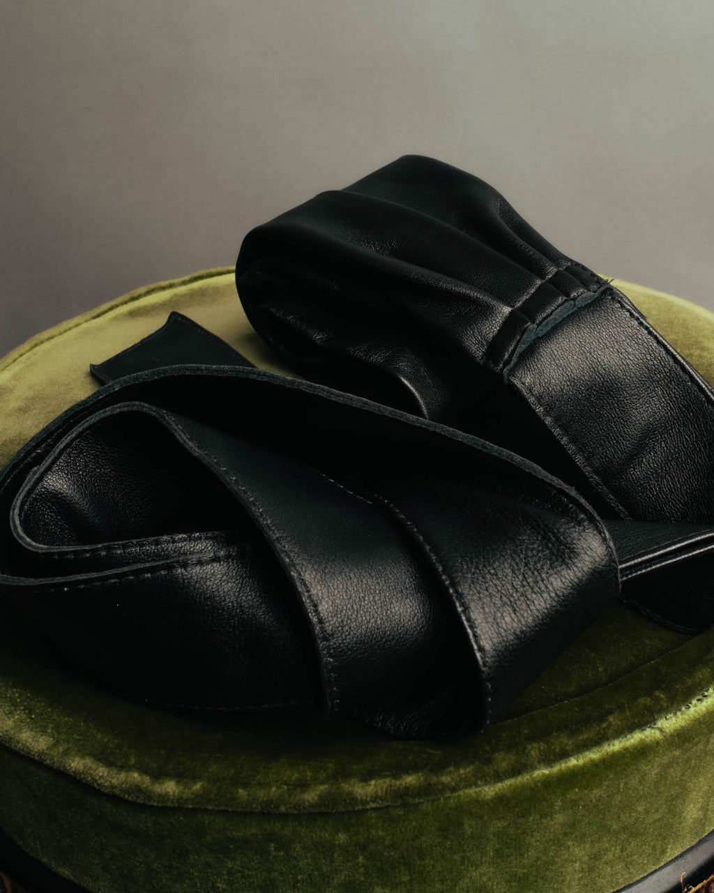 "HOXTON BOUTIQUE" 00's-10's Pebbled leather scarf belt
