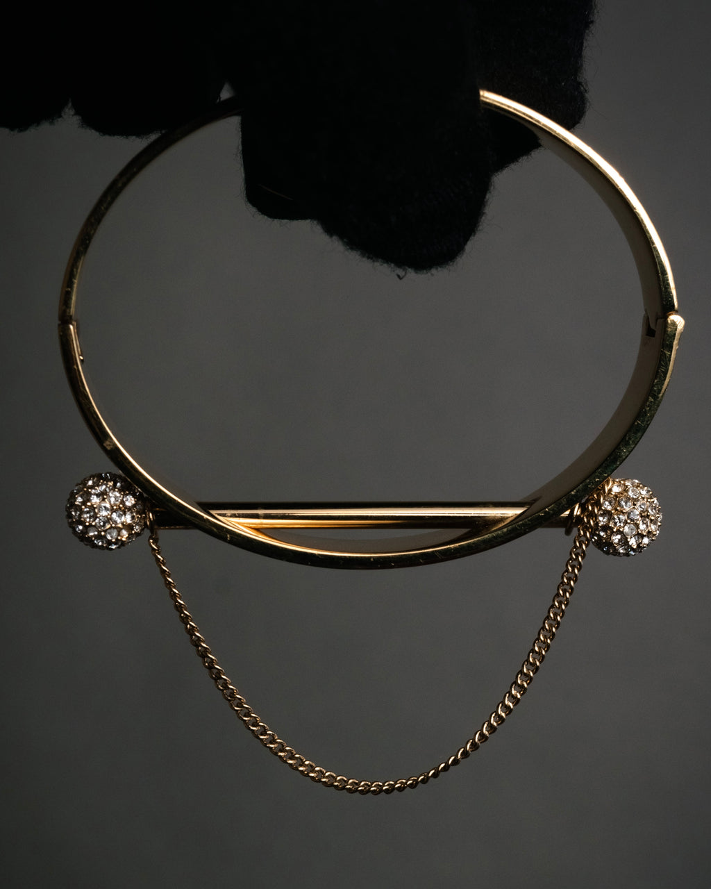 “Chloe” 2010’s crystal sphere chain bangle