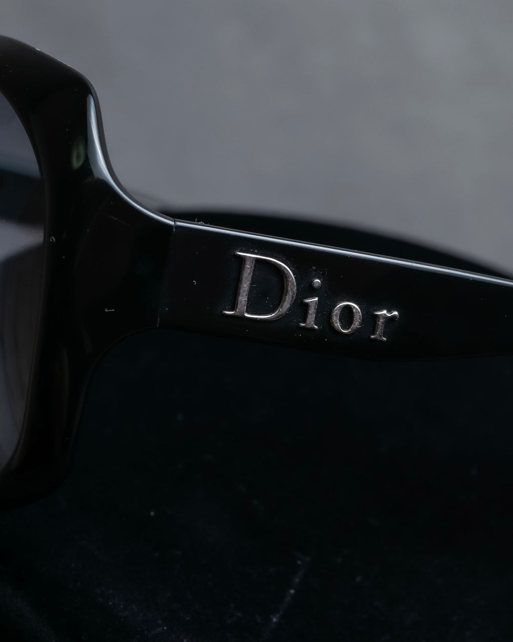 "Christian Dior" Black frame engraved logo sunglasses