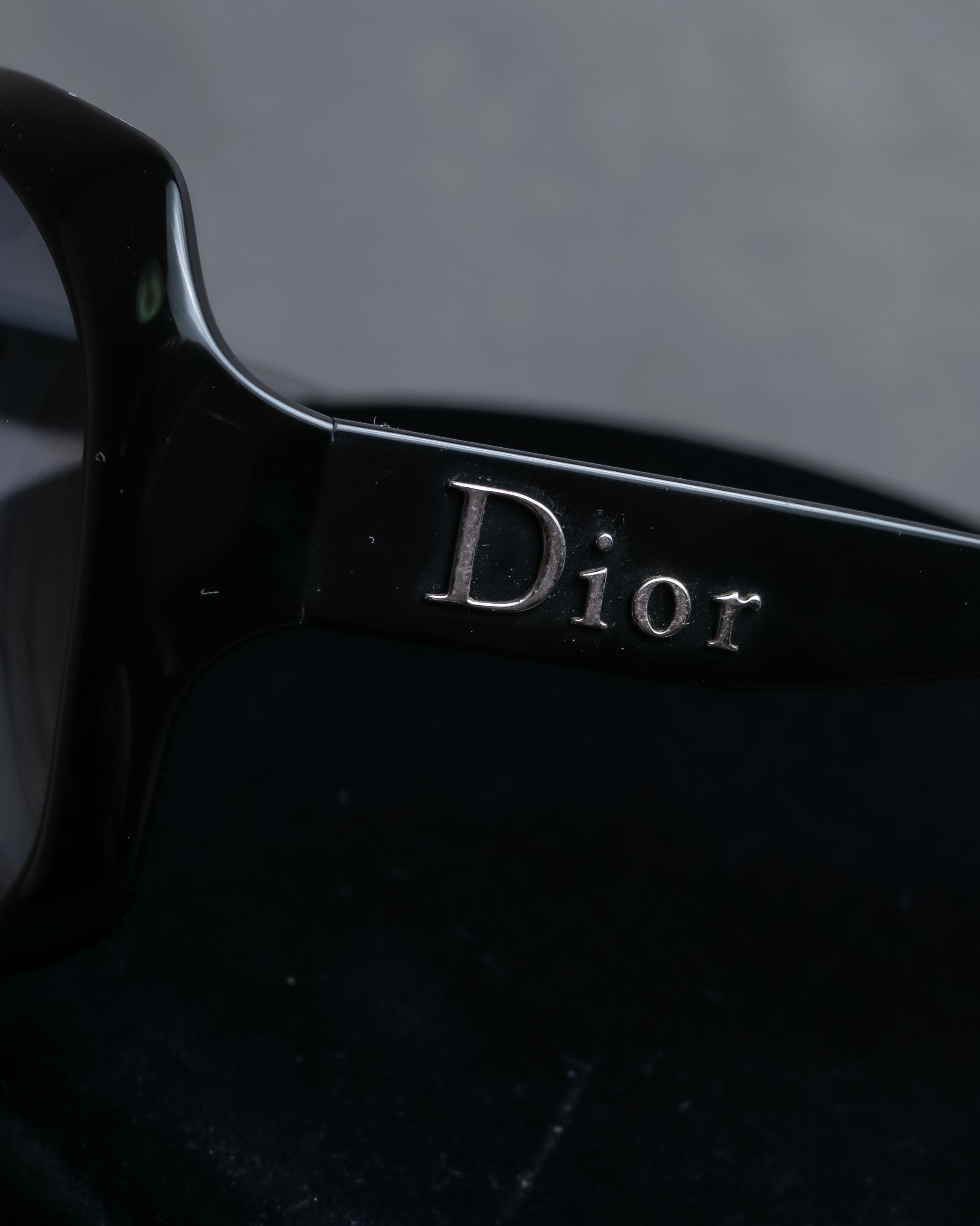 "Christian Dior" Black frame engraved logo sunglasses