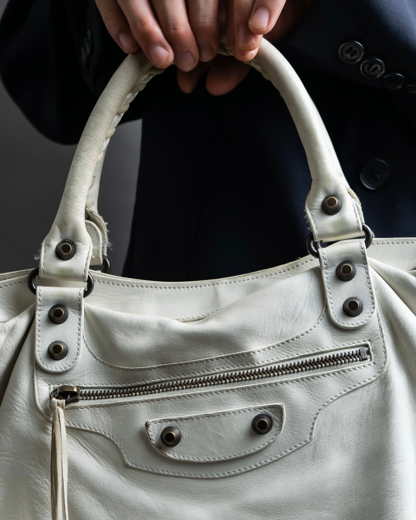 "BALENCIAGA" Ivory color city series hand bag