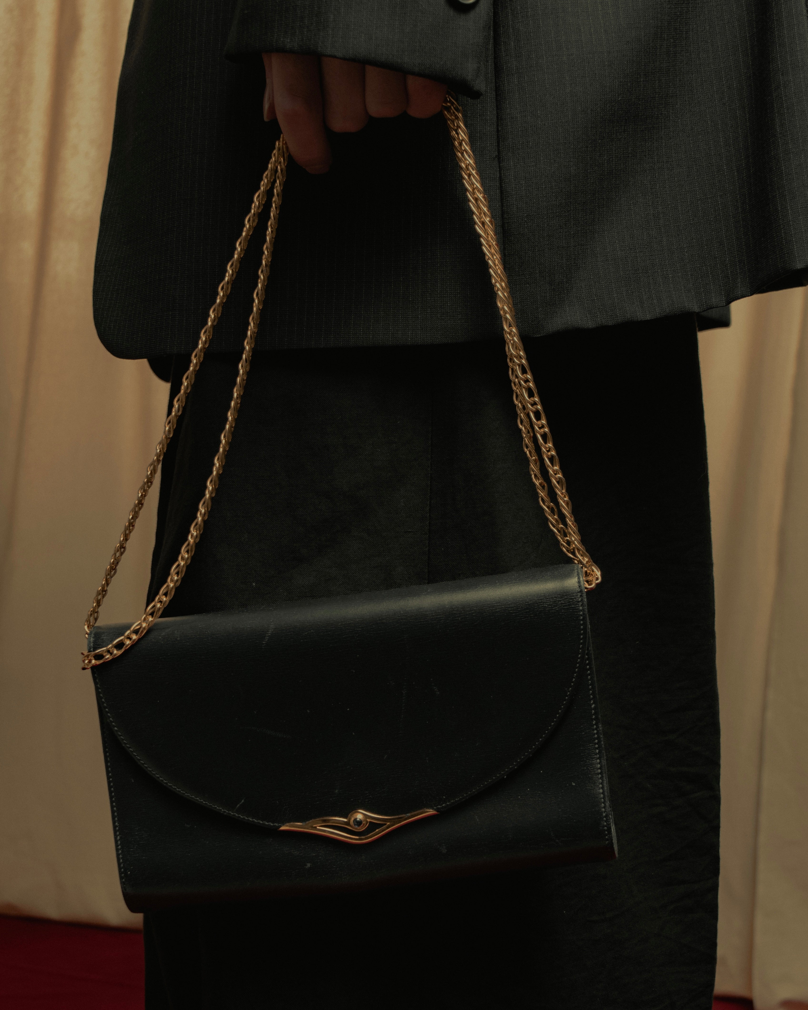 "Cartier" 80’s-90’s sculptural clasp chain shoulder bag