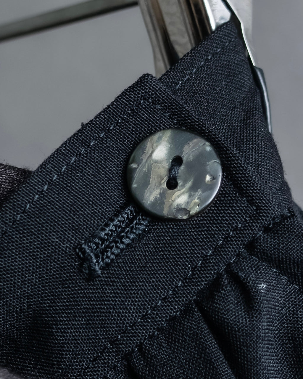 "tricot COMME des GARCONS"  Lace design at hem flare skirt