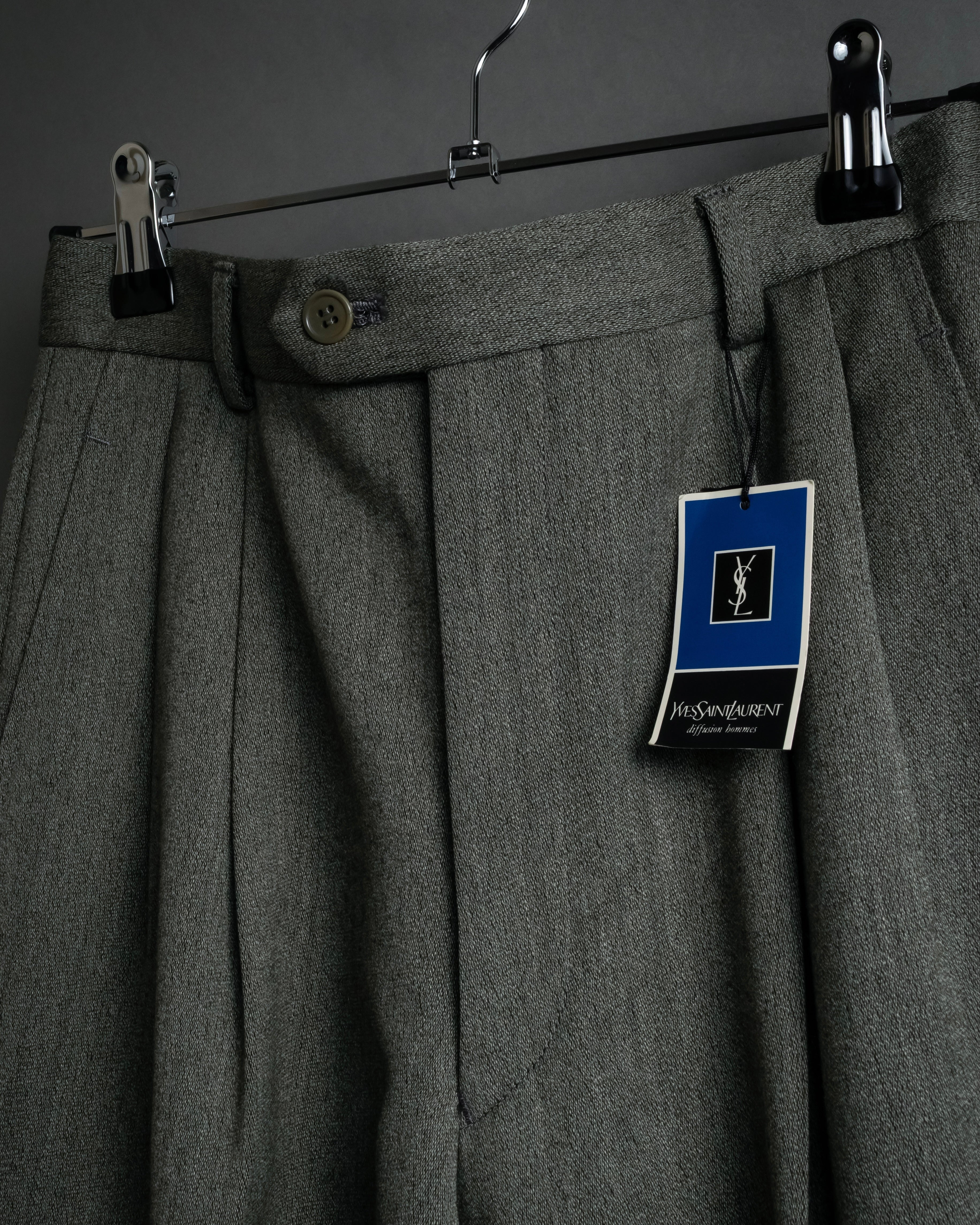 "YVES SAINT LAURENT" Deep pleat tapered wool slacks