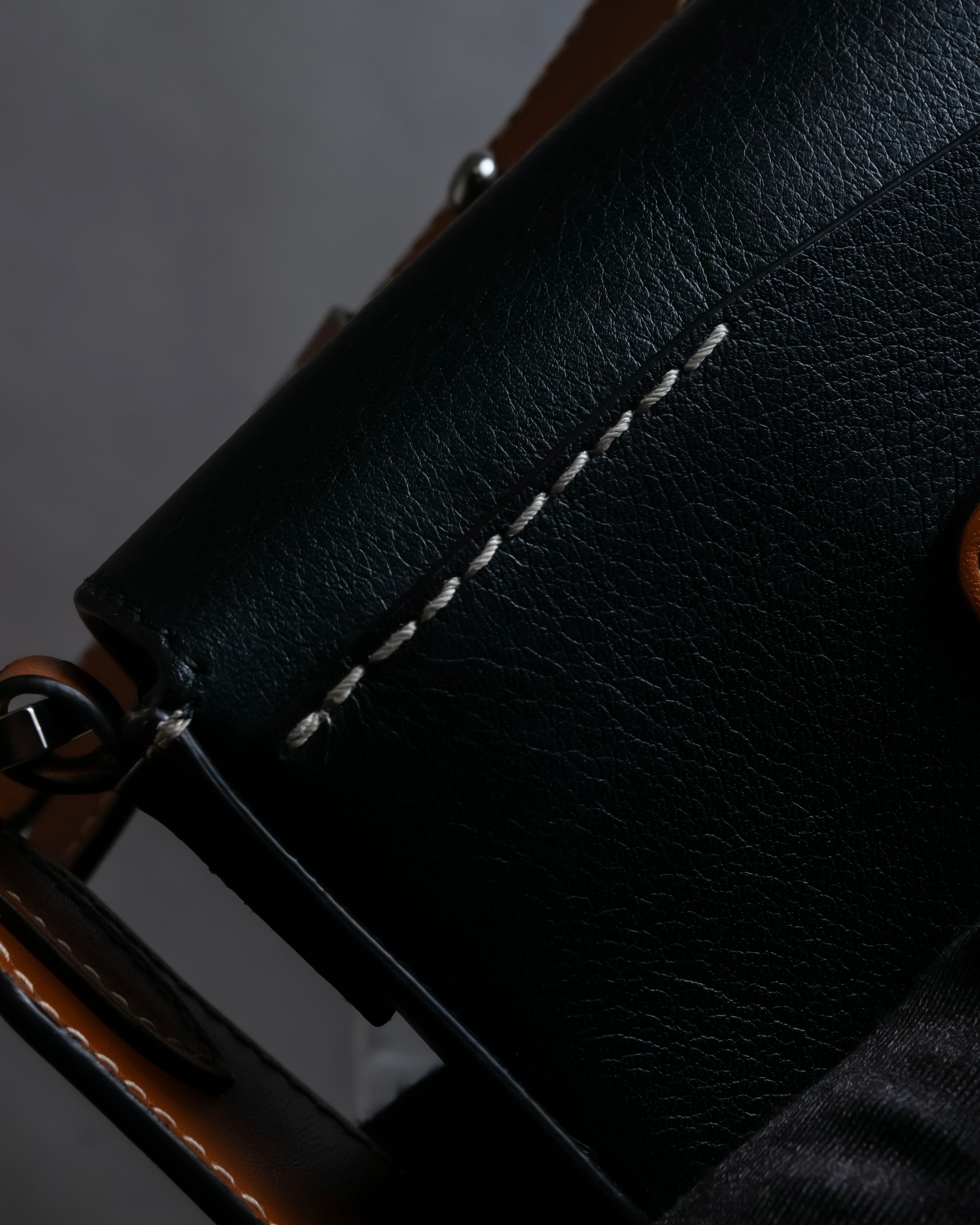 "MAISON MARGIELA" 24SS Memories of camera bag