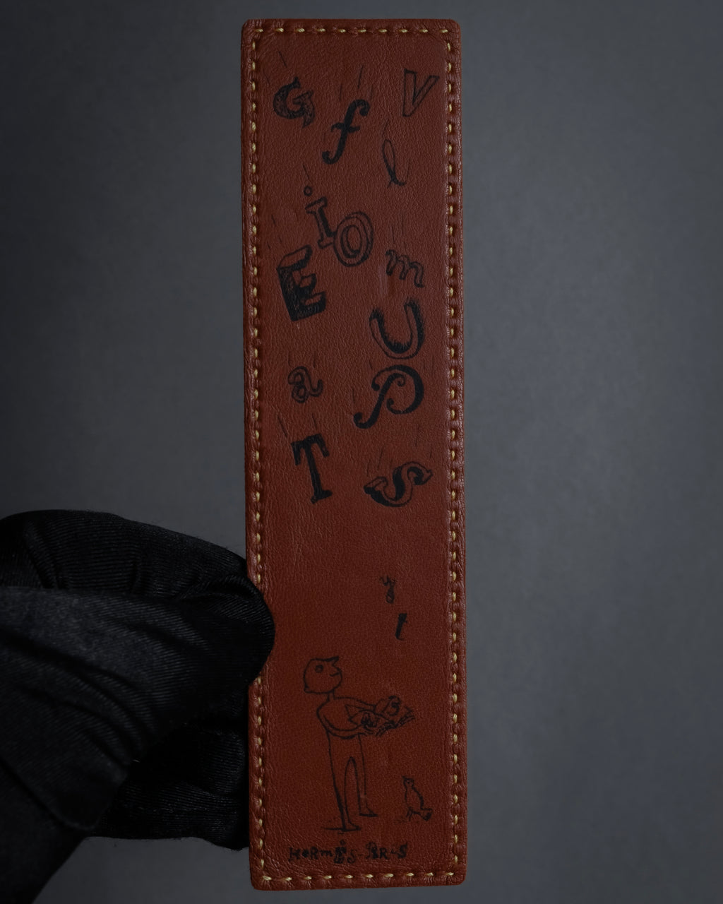 -MOOD Christmas Collection-
"HERMES" 00's Iconic symbol graphic design eather bookmark