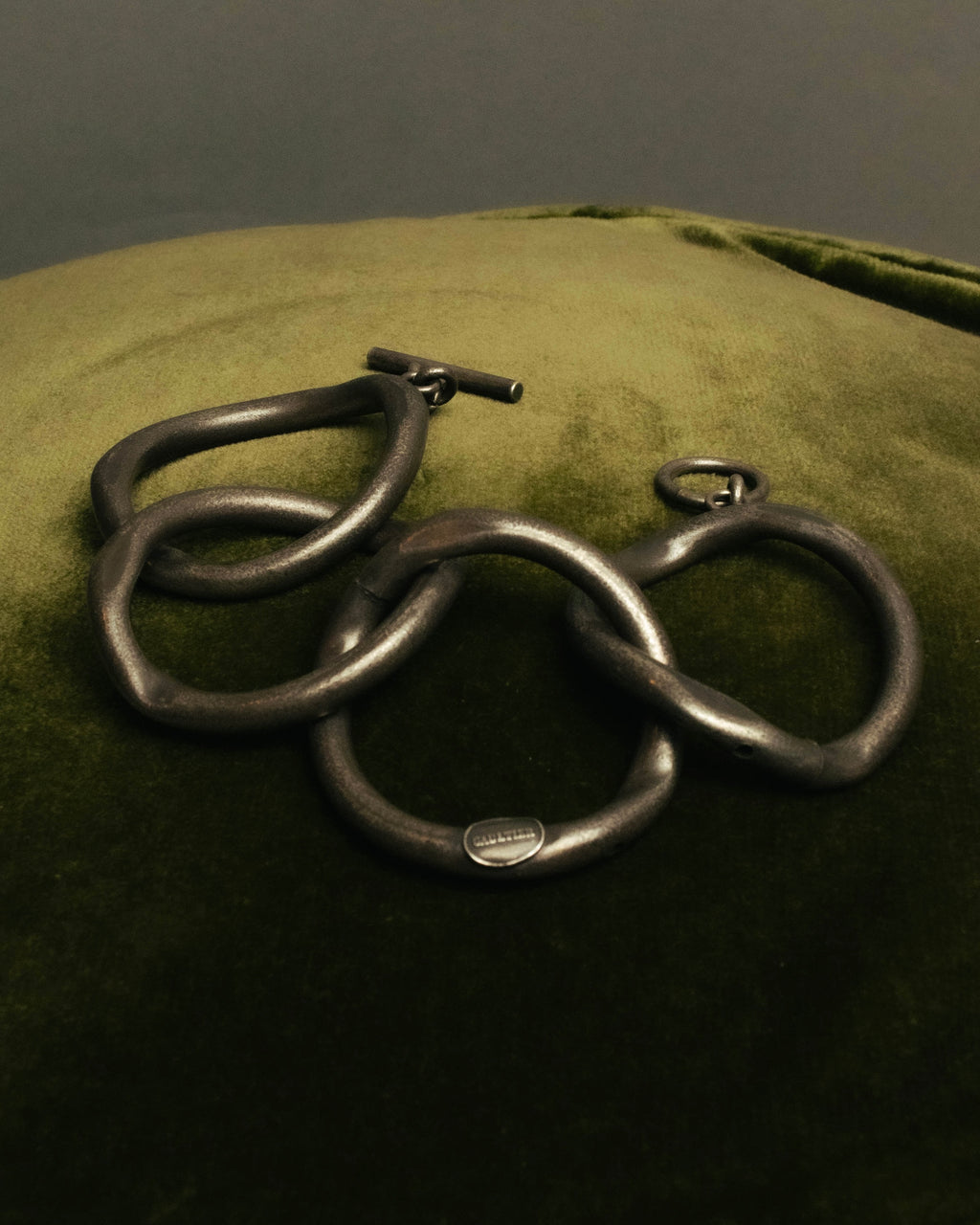 -SPECIAL- “Jean Paul Gaultier” 90’s-00’s sculptural gunmetal loop bracelet