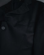 "GIANFRANCO FERRE" 90’s-00’s architecturally tailored three button wool blazer