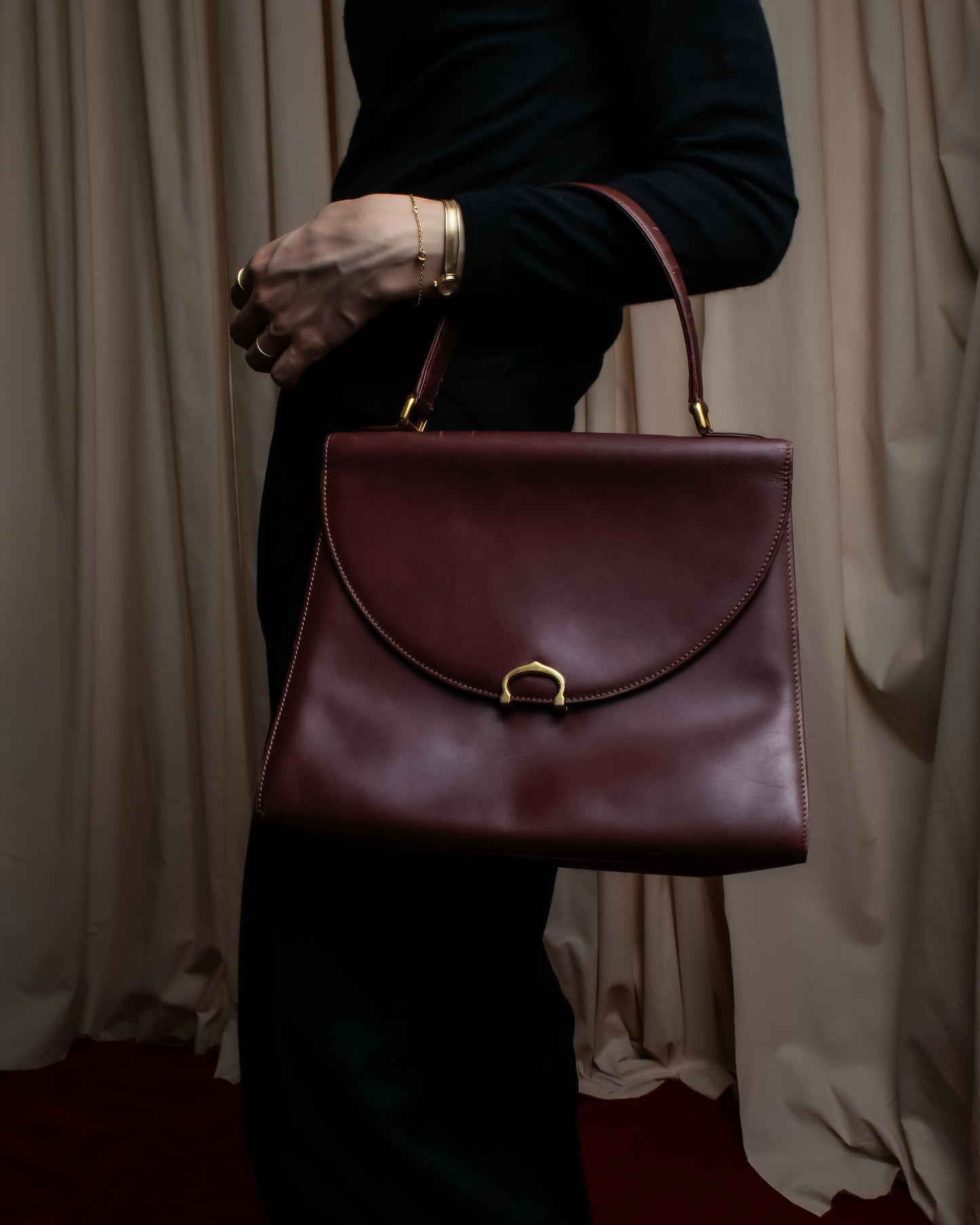 "Cartier" Jewelry inspiration bordeaux color trapezoid hand bag