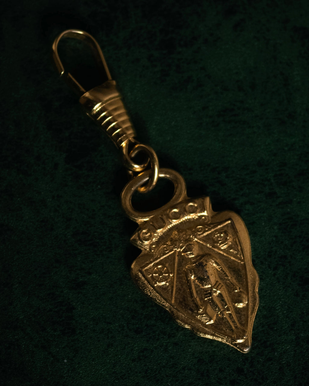 “GUCCI” 70’s-80’s Crest shield charm with spring clasp