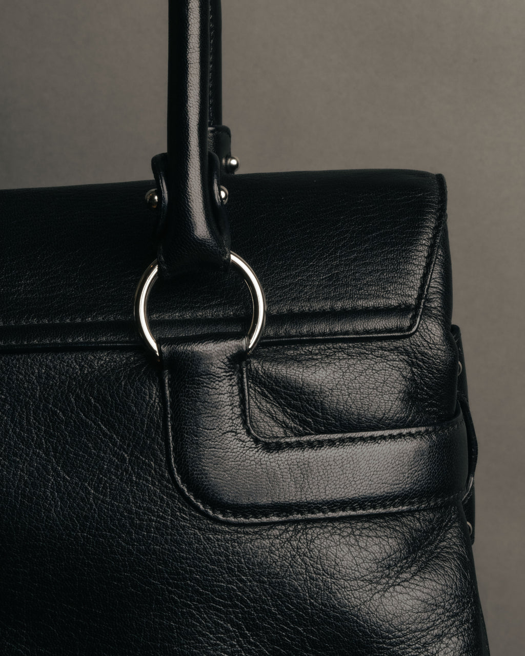 “Salvatore Ferragamo“ 00’s-10’s Gancini ring hardware leather shoulder bag