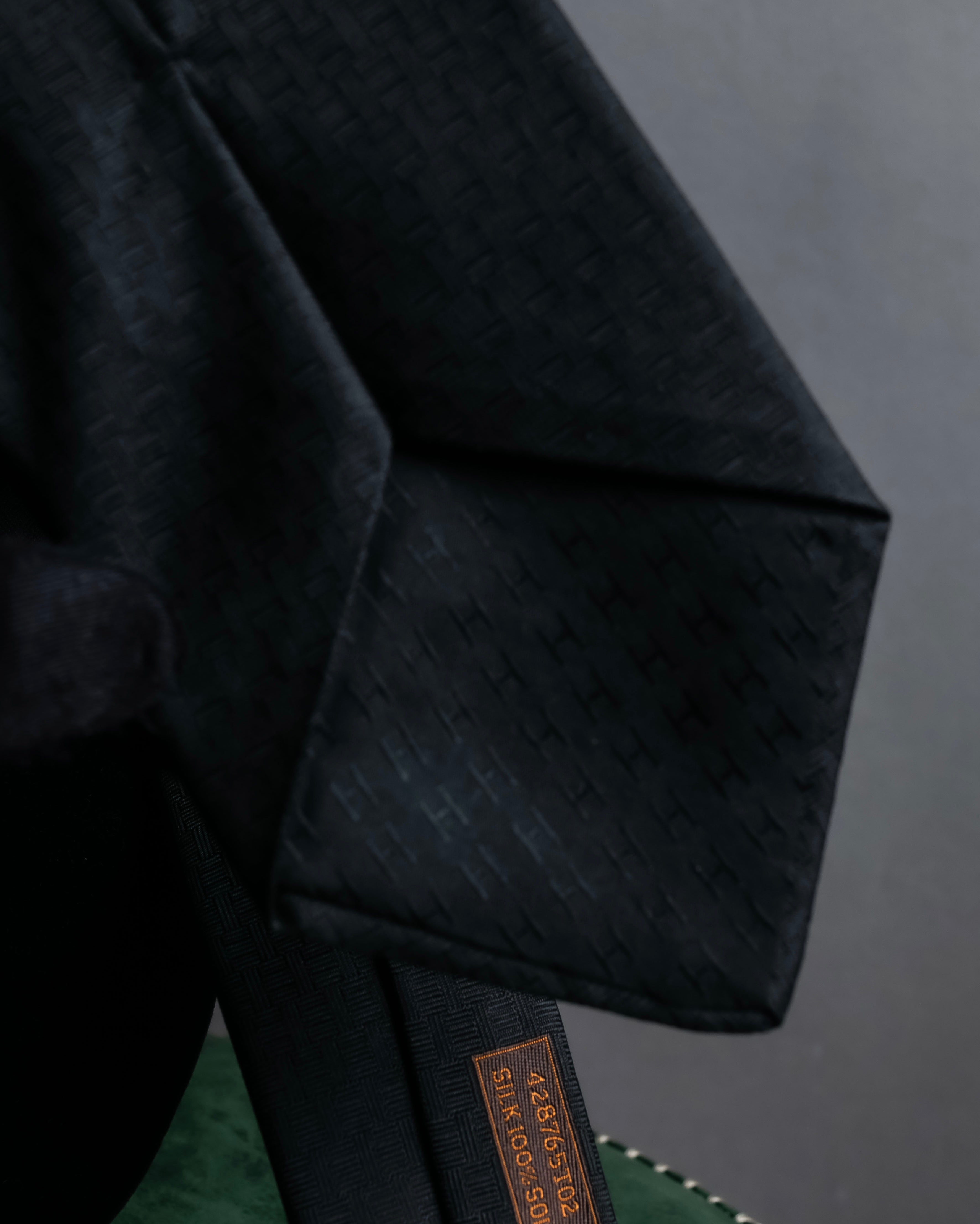 "HERMES" Dice embroidery design silk neck tie