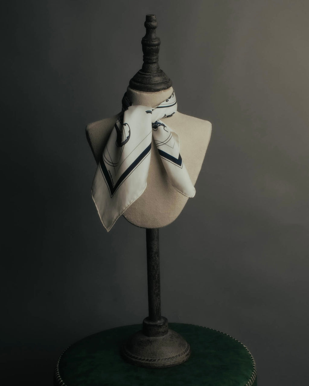 "Hermès" Classic ex libris silk scarf